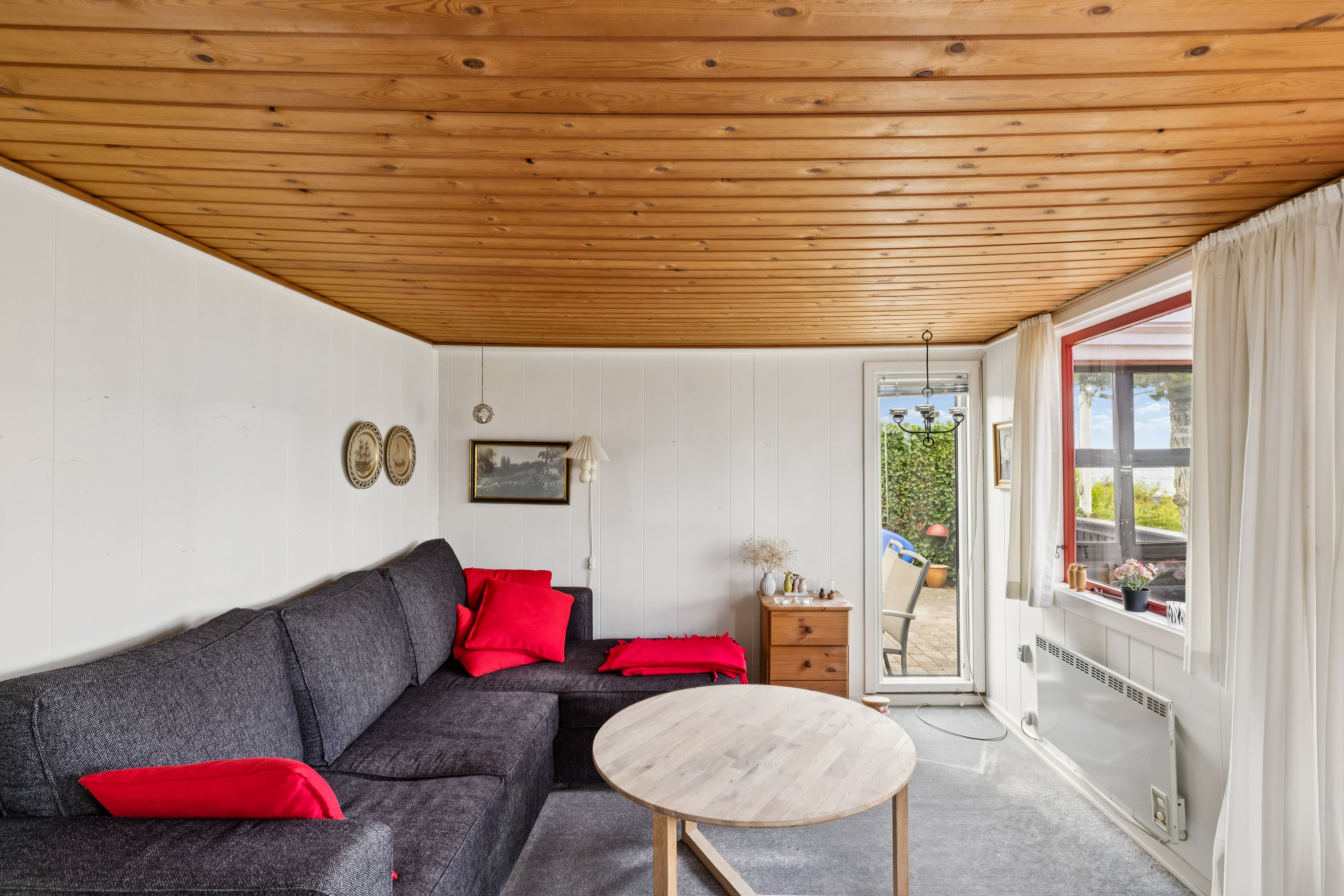 Fremhævet værelse billede i fuldskærmstilstand. Billede af Strandvejen 23A, 8410 Rønde