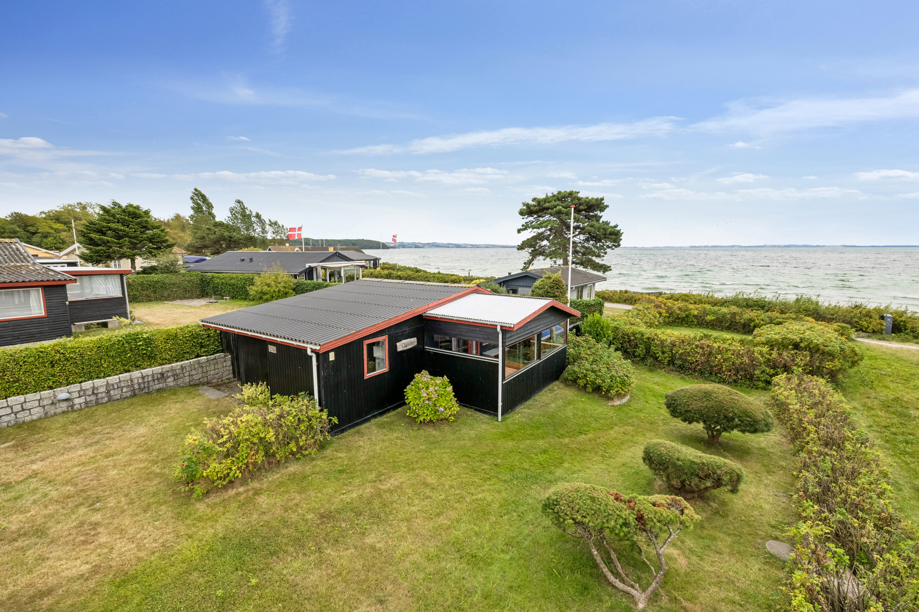 Miniaturebillede 1: ejendom 1. Billede af Strandvejen 23A, 8410 Rønde