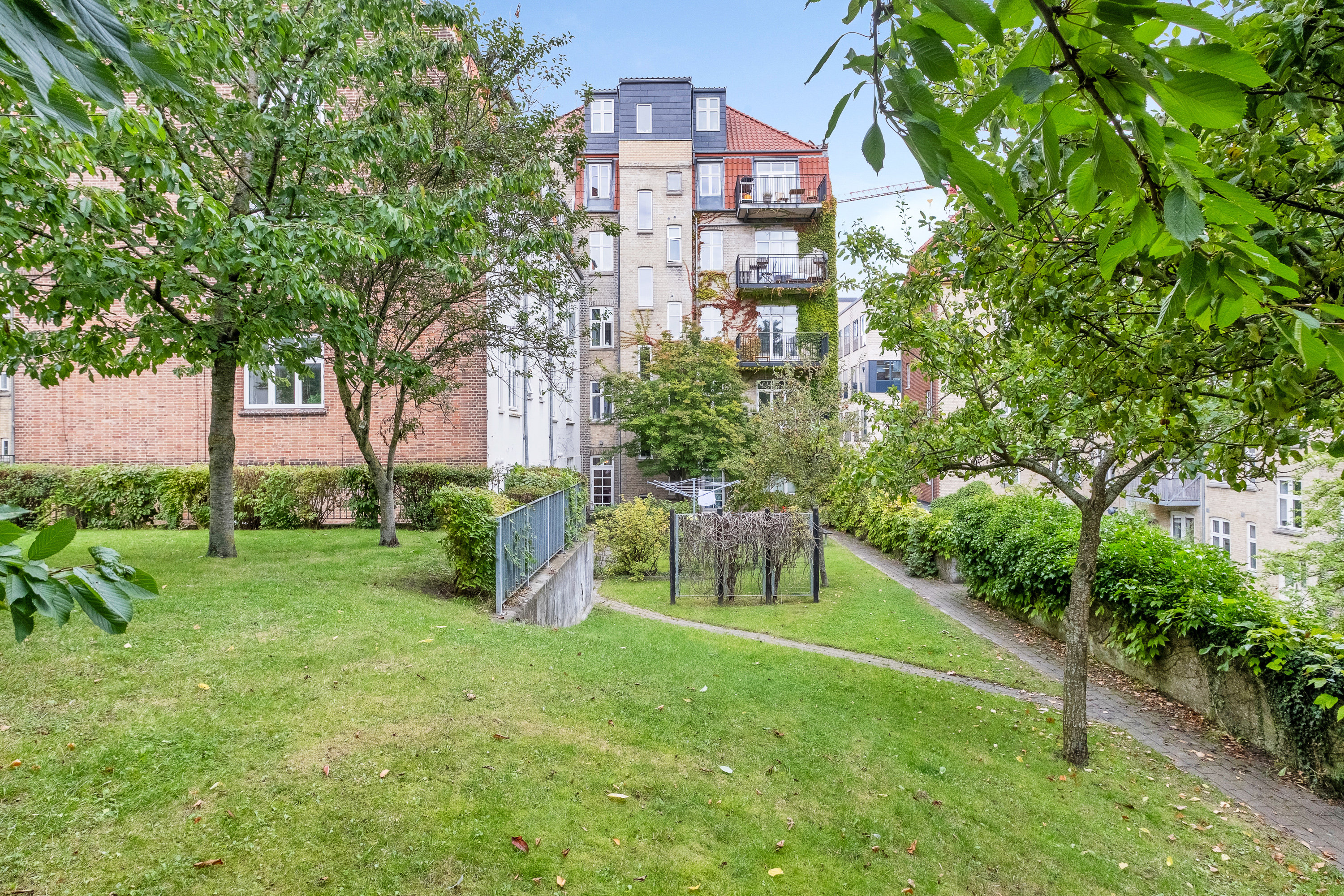 Fremhævet gårdmiljø billede i fuldskærmstilstand. Billede af Jægergårdsgade 148, st.. th., 8000 Aarhus C