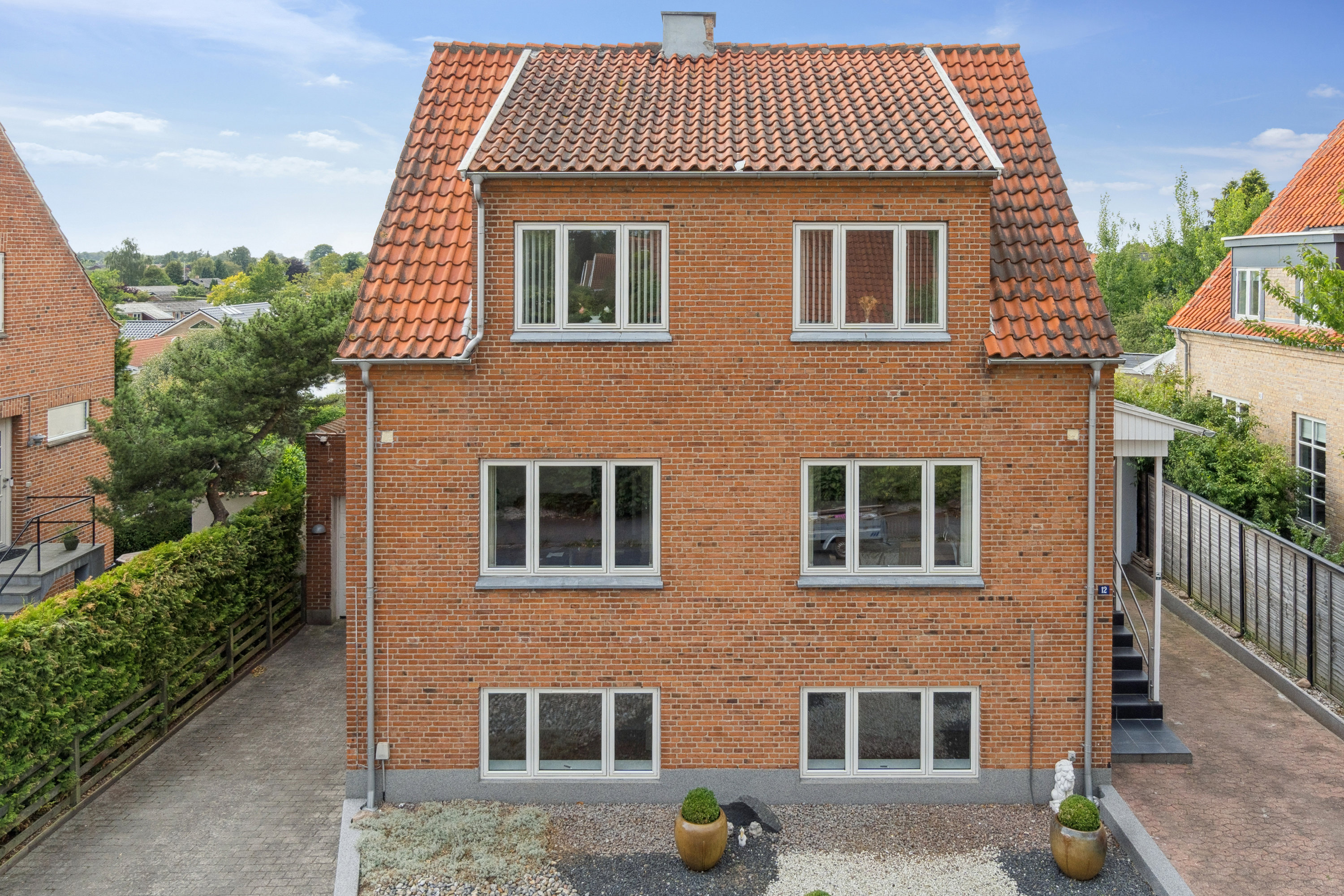 Fremhævet  billede i fuldskærmstilstand. Billede af Brickasvej 12, 3400 Hillerød