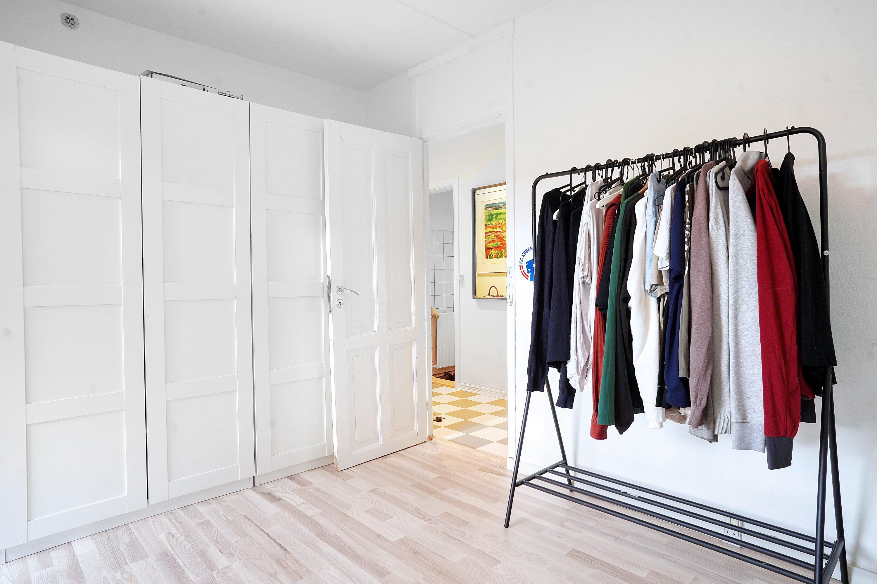 Fremhævet værelse billede i fuldskærmstilstand. Billede af Ryetvej 63, 1. mf., 3500 Værløse