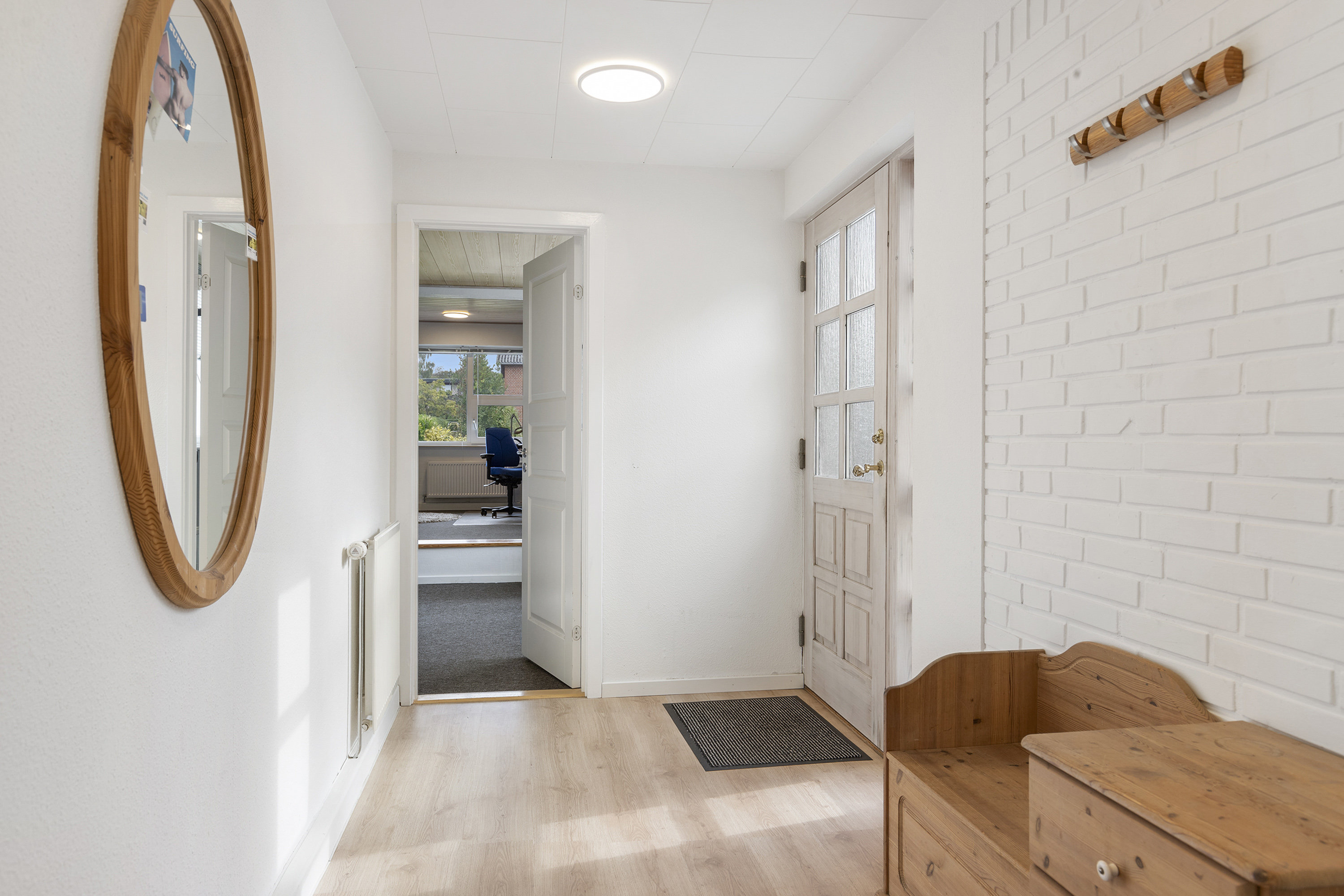 Fremhævet entré billede i fuldskærmstilstand. Billede af Tolstrupvej 31, 9700 Brønderslev