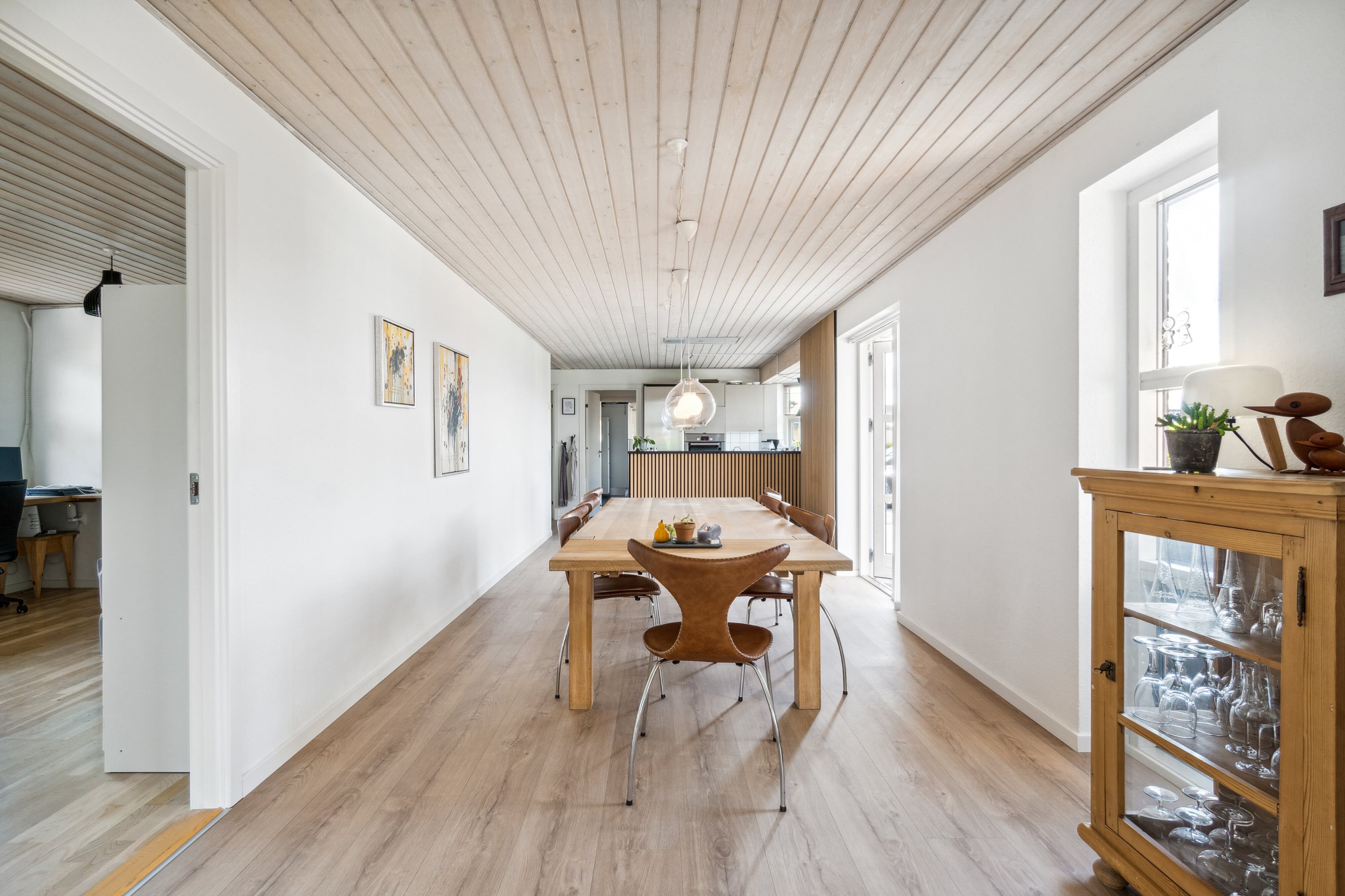 Fremhævet spisestue billede i fuldskærmstilstand. Billede af Lysagervænget 3, 8722 Hedensted