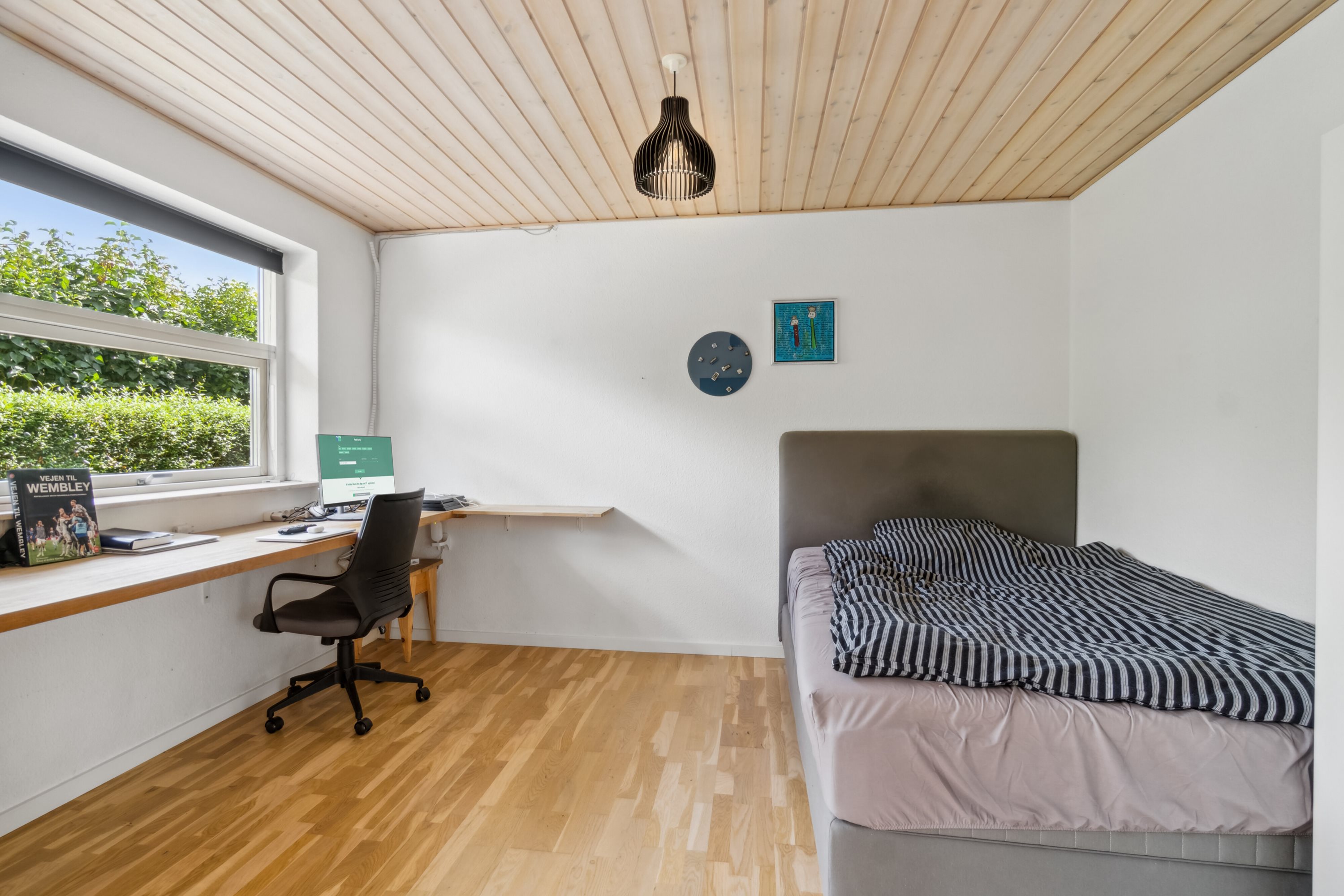 Fremhævet soveværelse billede i fuldskærmstilstand. Billede af Lysagervænget 3, 8722 Hedensted