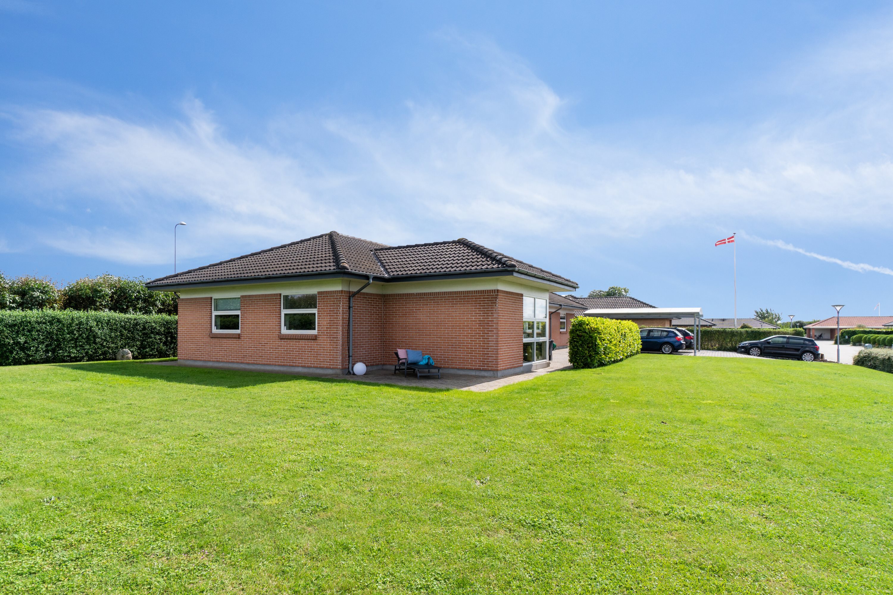 Fremhævet set fra haven billede i fuldskærmstilstand. Billede af Lysagervænget 3, 8722 Hedensted