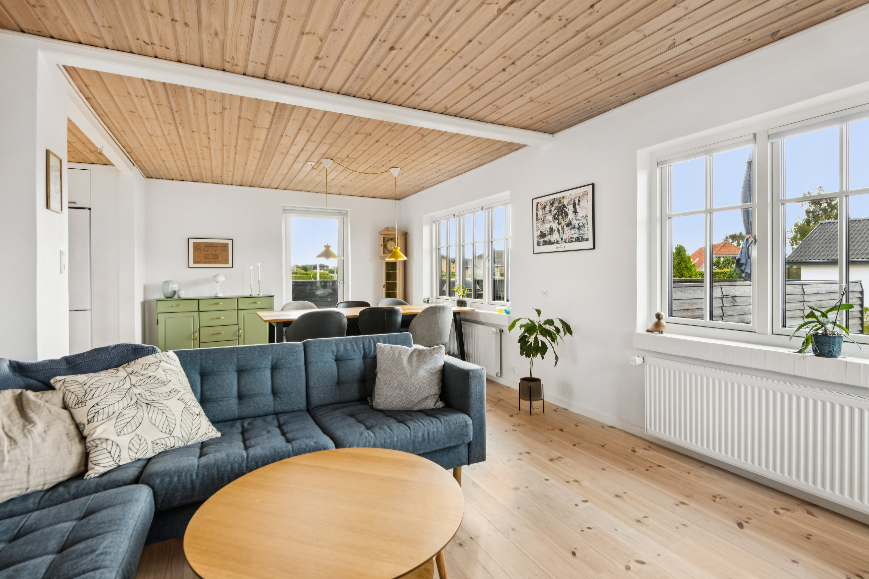 Fremhævet stue billede i fuldskærmstilstand. Billede af Estrupvej 15, Øster Hornum, 9530 Støvring