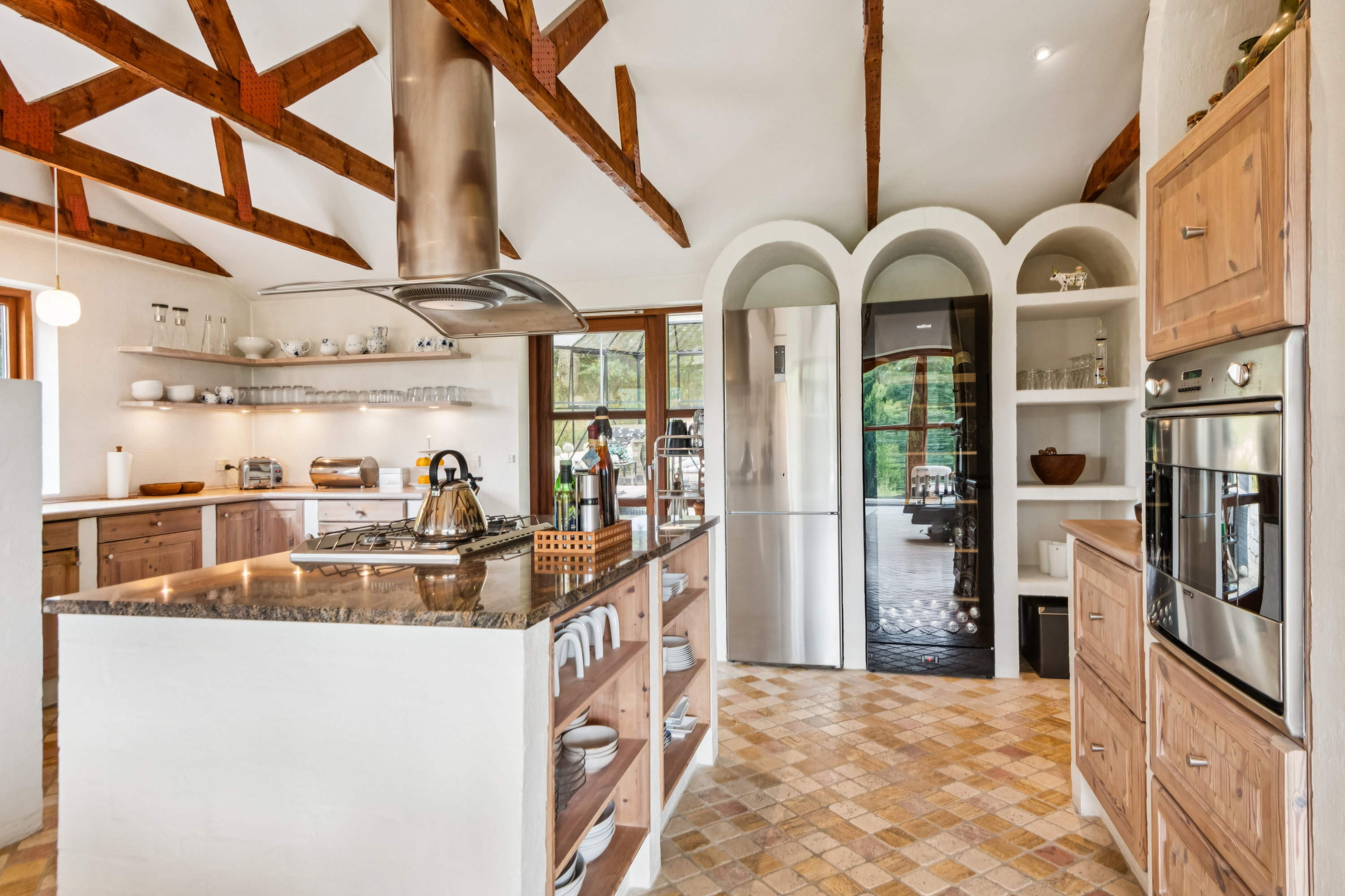 Fremhævet køkken billede i fuldskærmstilstand. Billede af Østerkrat 17, Skivum, 9541 Suldrup