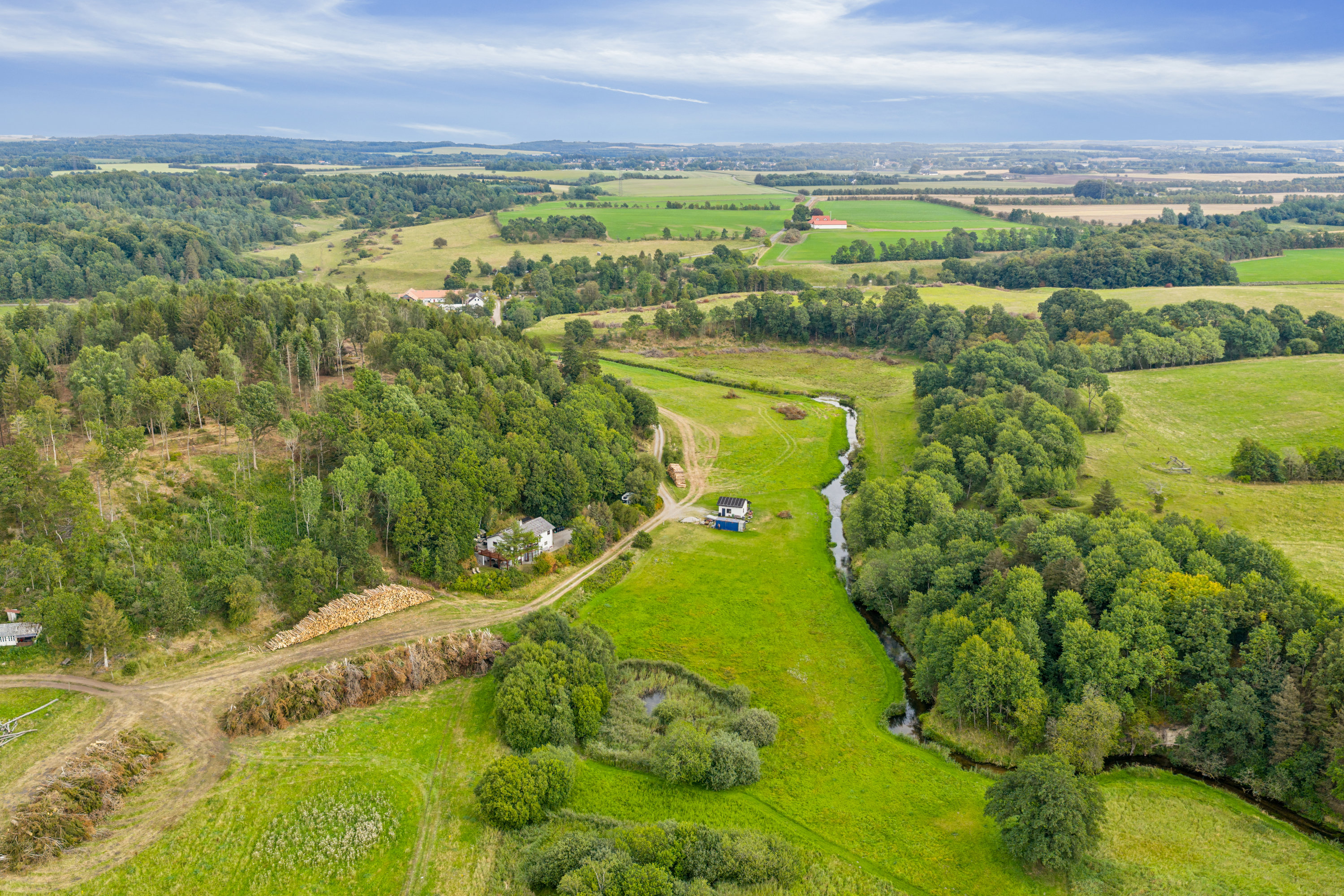 Miniaturebillede 1: ejendom. Billede af Østerkrat 17, Skivum, 9541 Suldrup