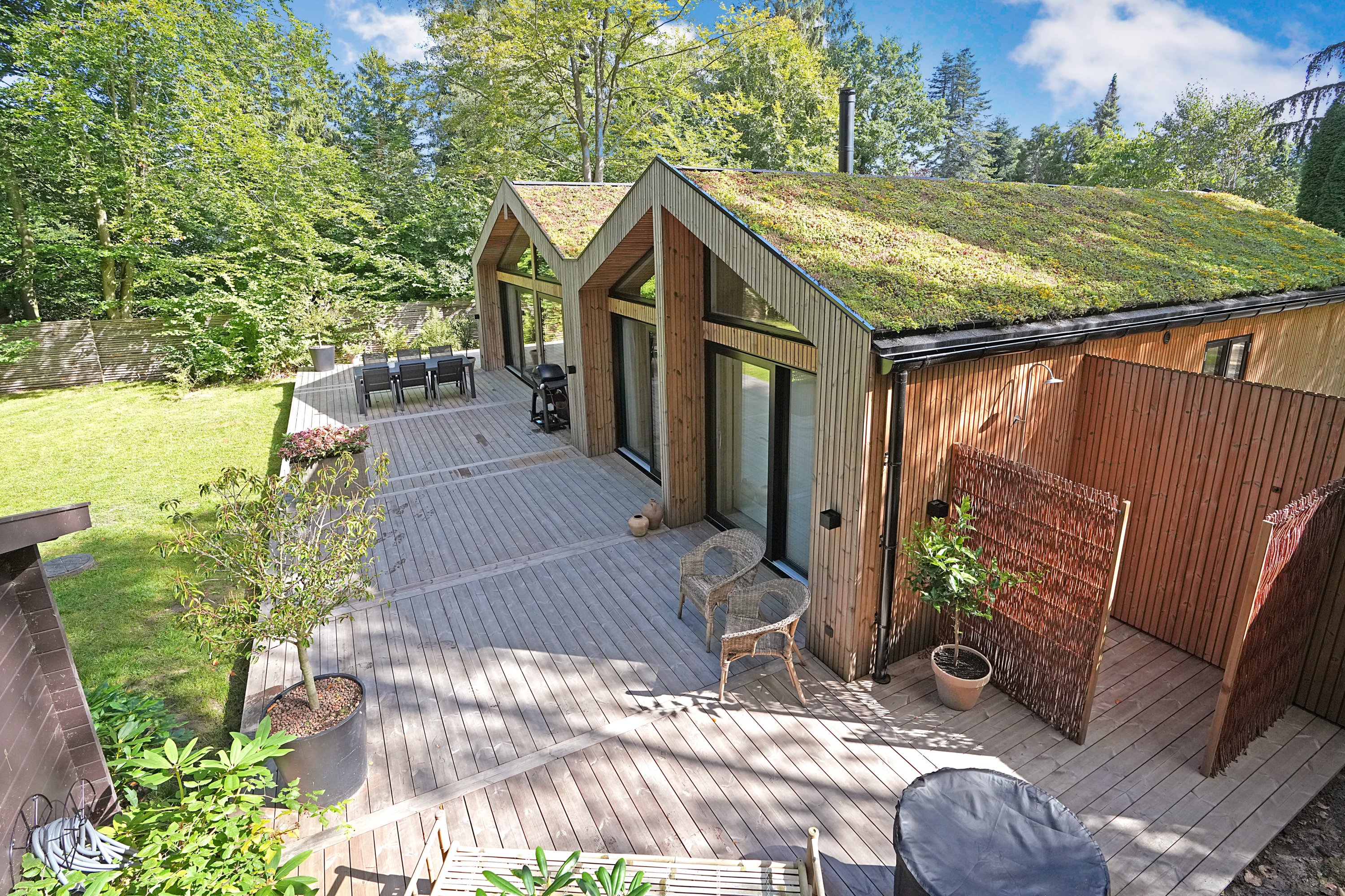 Fremhævet terrasse billede i fuldskærmstilstand. Billede af Uglekrogen 24, Kildekrog, 3100 Hornbæk