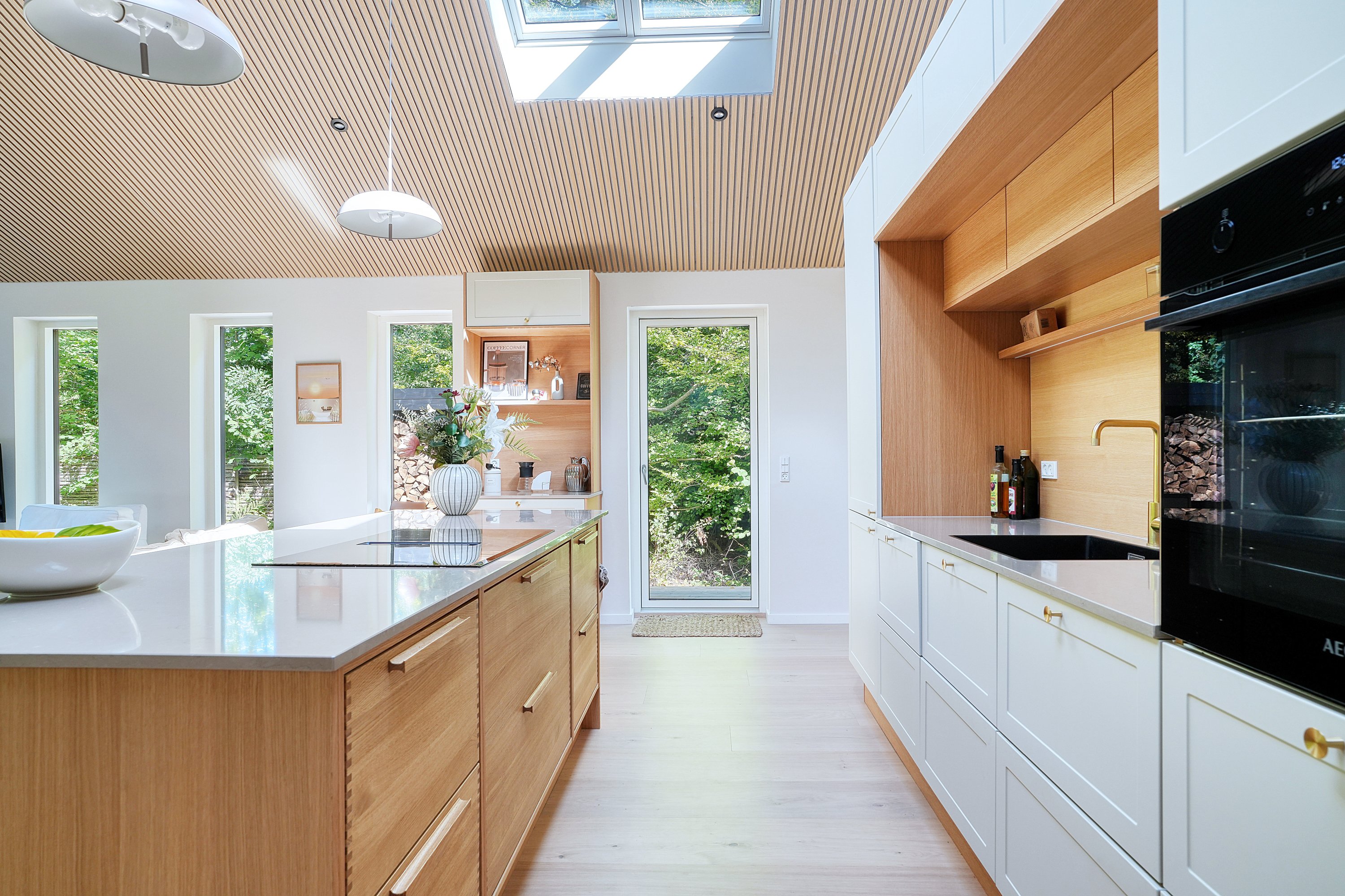 Fremhævet køkken billede i fuldskærmstilstand. Billede af Uglekrogen 24, Kildekrog, 3100 Hornbæk