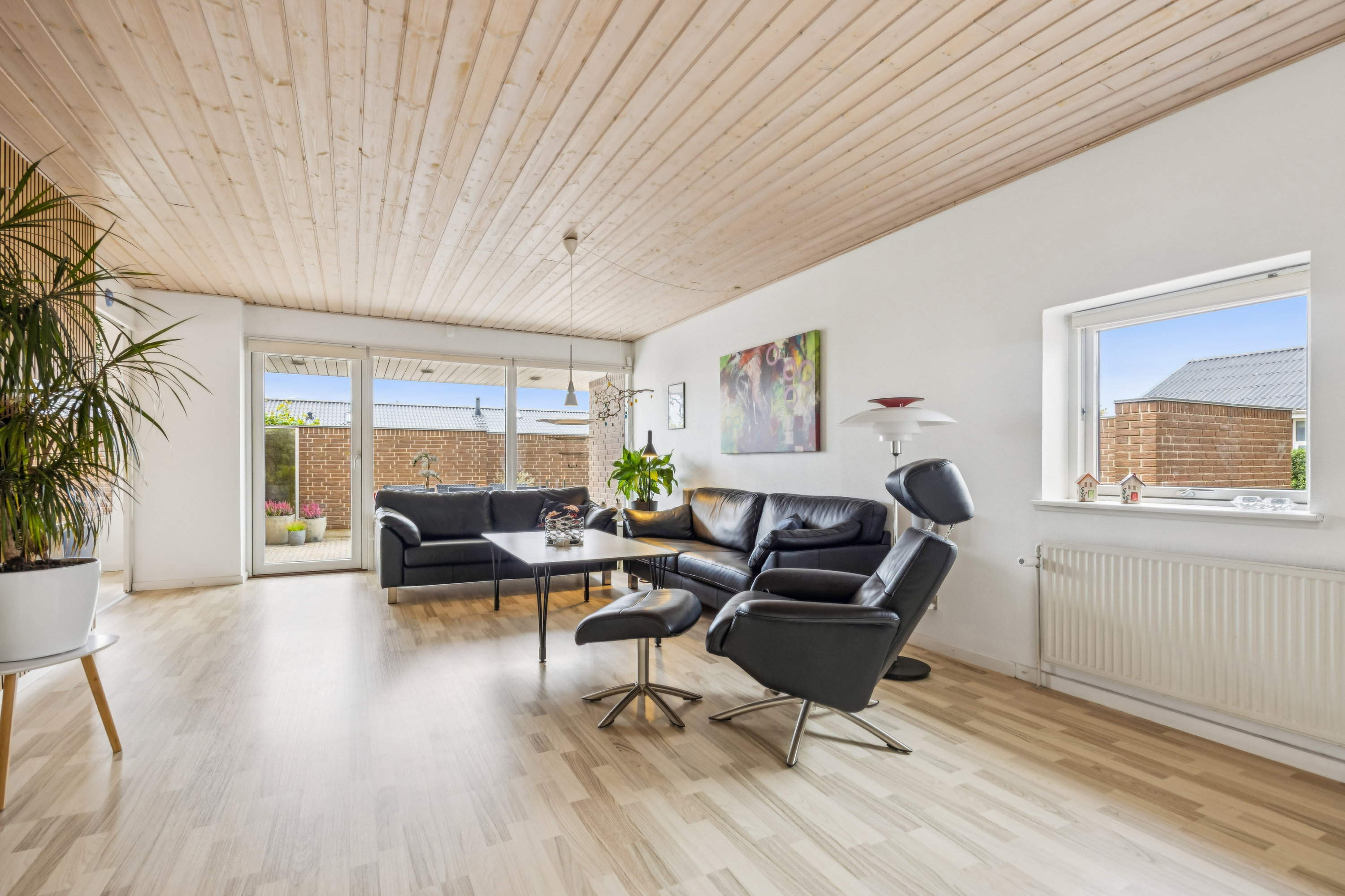 Fremhævet stue billede i fuldskærmstilstand. Billede af Drosselvej 7, Vester Hassing, 9310 Vodskov