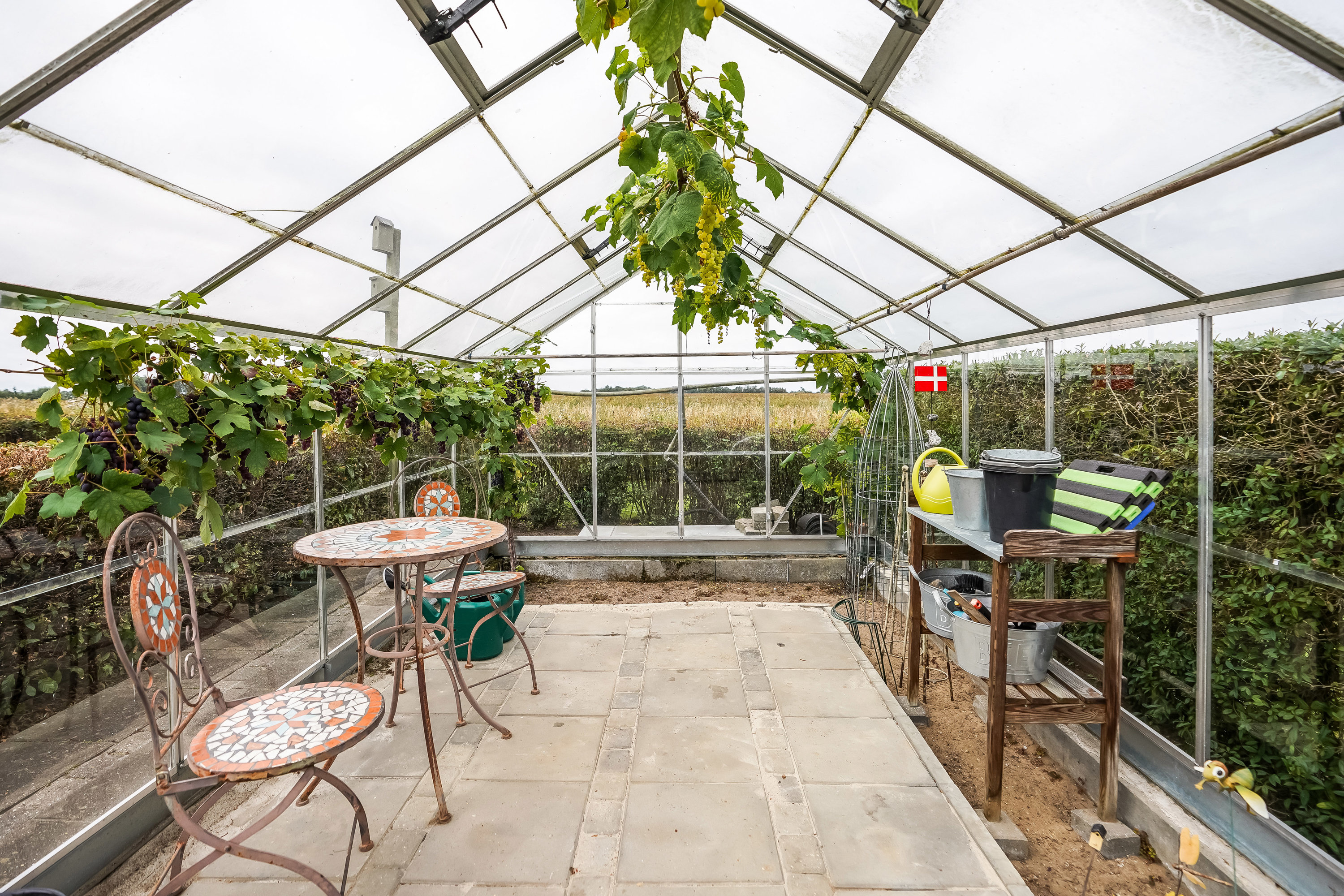 Fremhævet terrasse billede i fuldskærmstilstand. Billede af Rosenvænget 13, 7171 Uldum