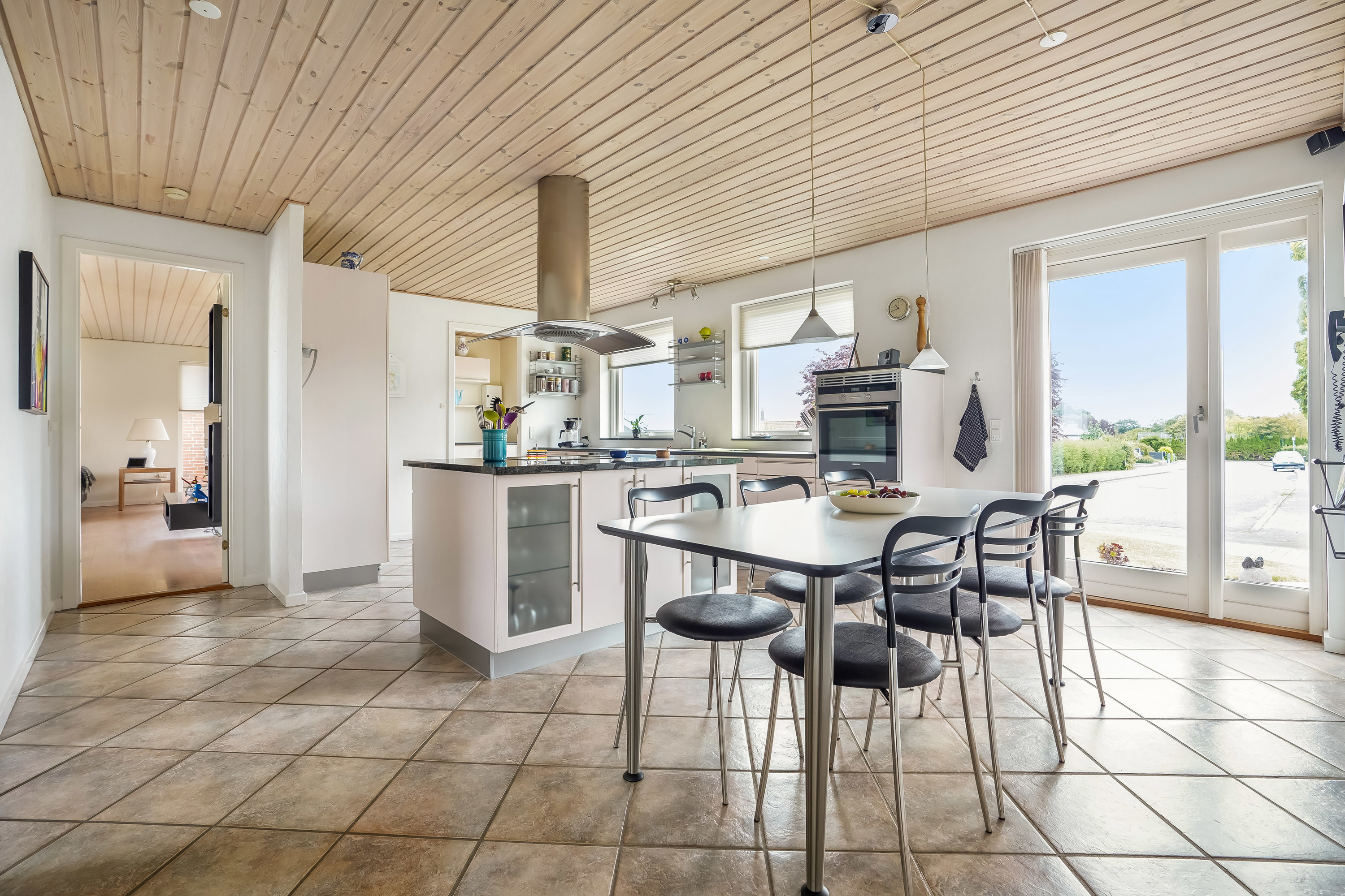 Fremhævet køkken billede i fuldskærmstilstand. Billede af Rosenvænget 13, 7171 Uldum