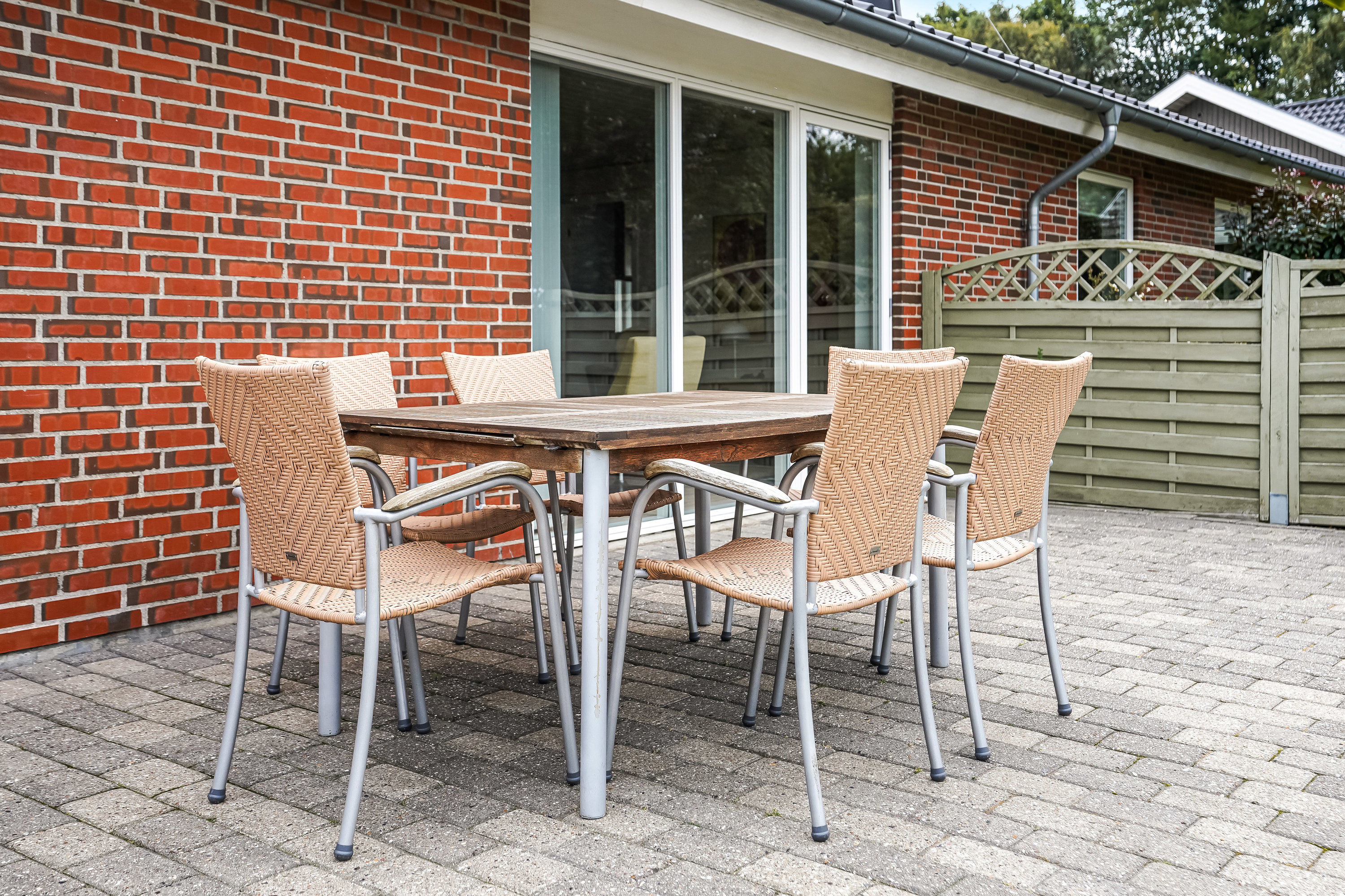 Fremhævet terrasse billede i fuldskærmstilstand. Billede af Rosenvænget 13, 7171 Uldum