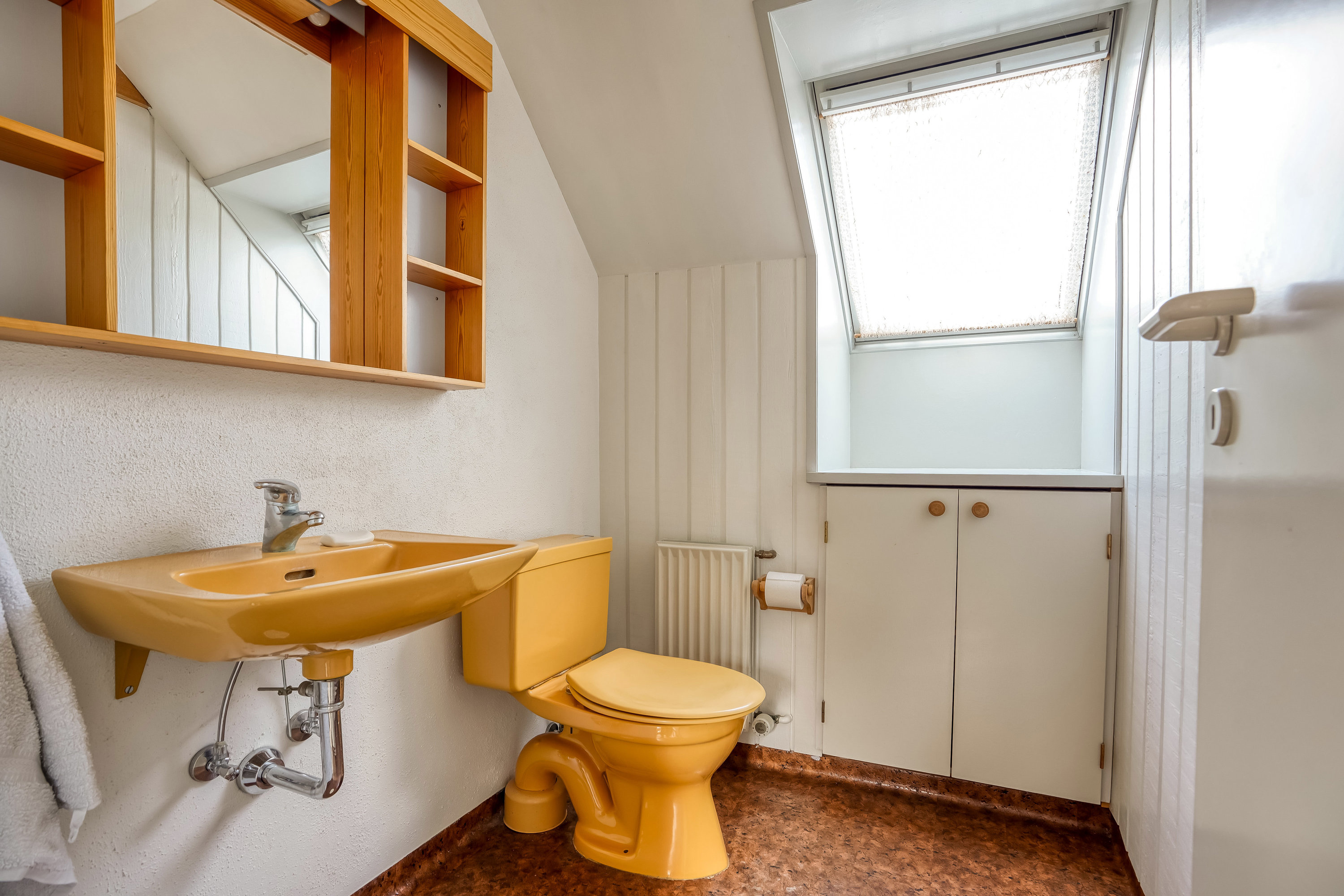 Fremhævet toilet billede i fuldskærmstilstand. Billede af Bygade 30, 7160 Tørring