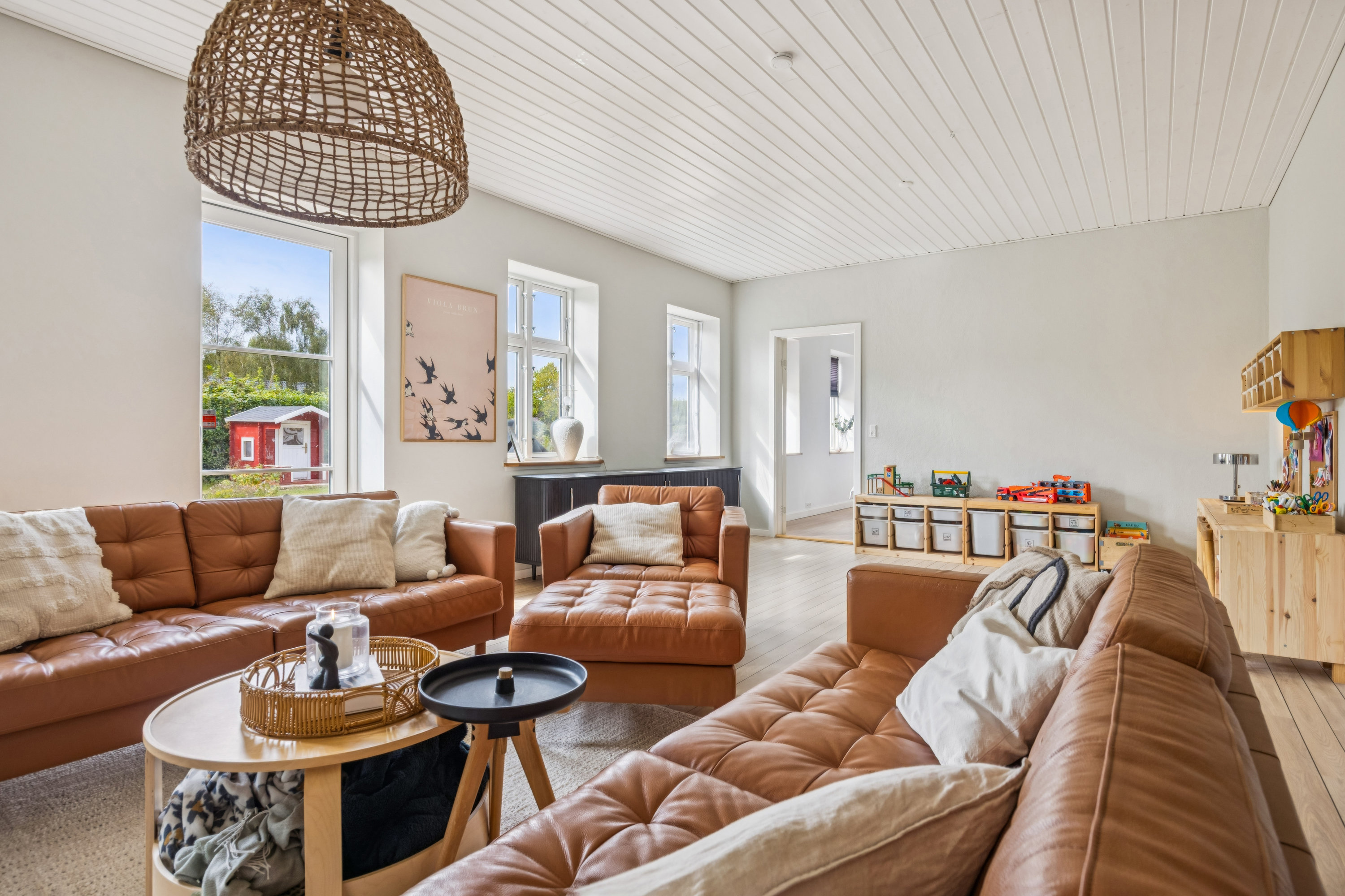 Fremhævet stue billede i fuldskærmstilstand. Billede af Gravsholtvej 69, 9310 Vodskov