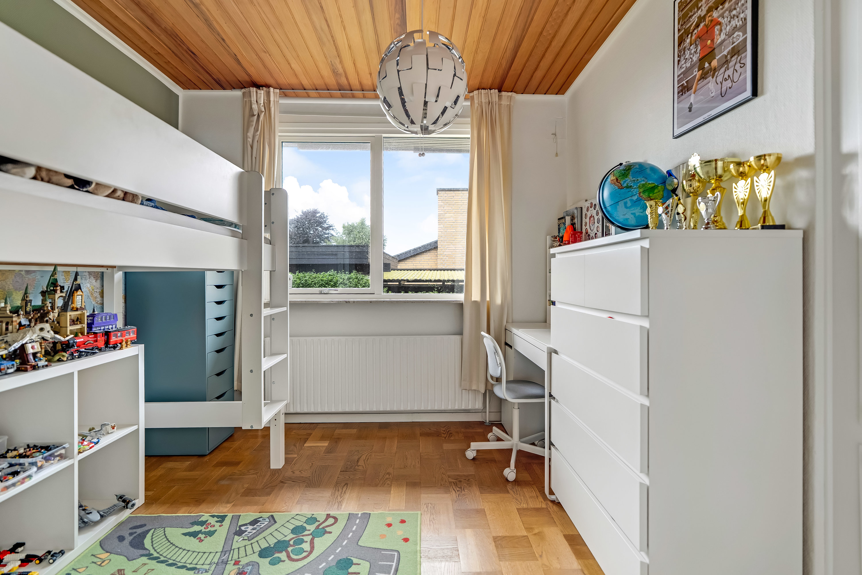 Fremhævet værelse billede i fuldskærmstilstand. Billede af Digemestervej 3, 3400 Hillerød