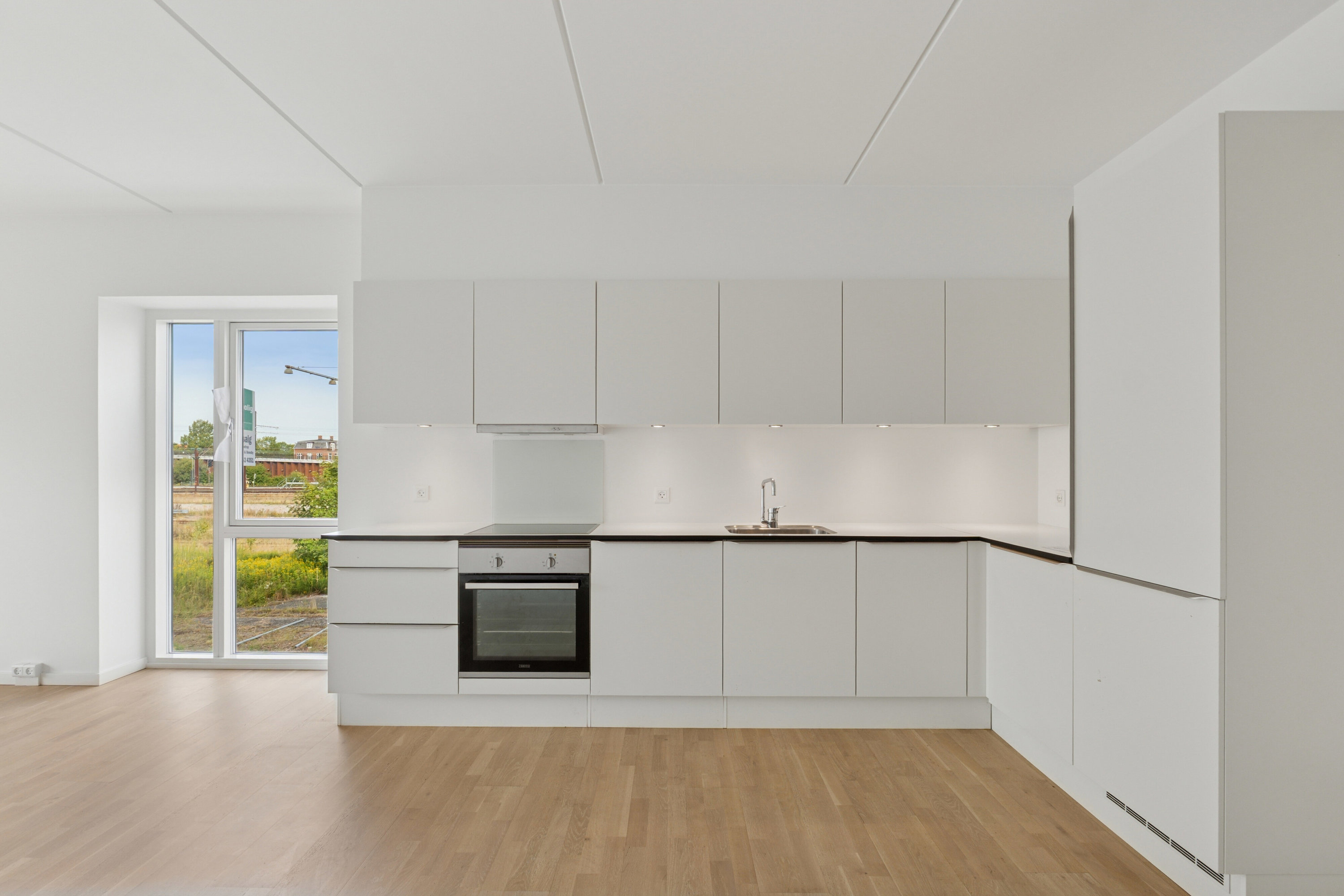 Fremhævet køkken billede i fuldskærmstilstand. Billede af Kirkebjerg Parkvej 2D, 1. 4., 2600 Glostrup