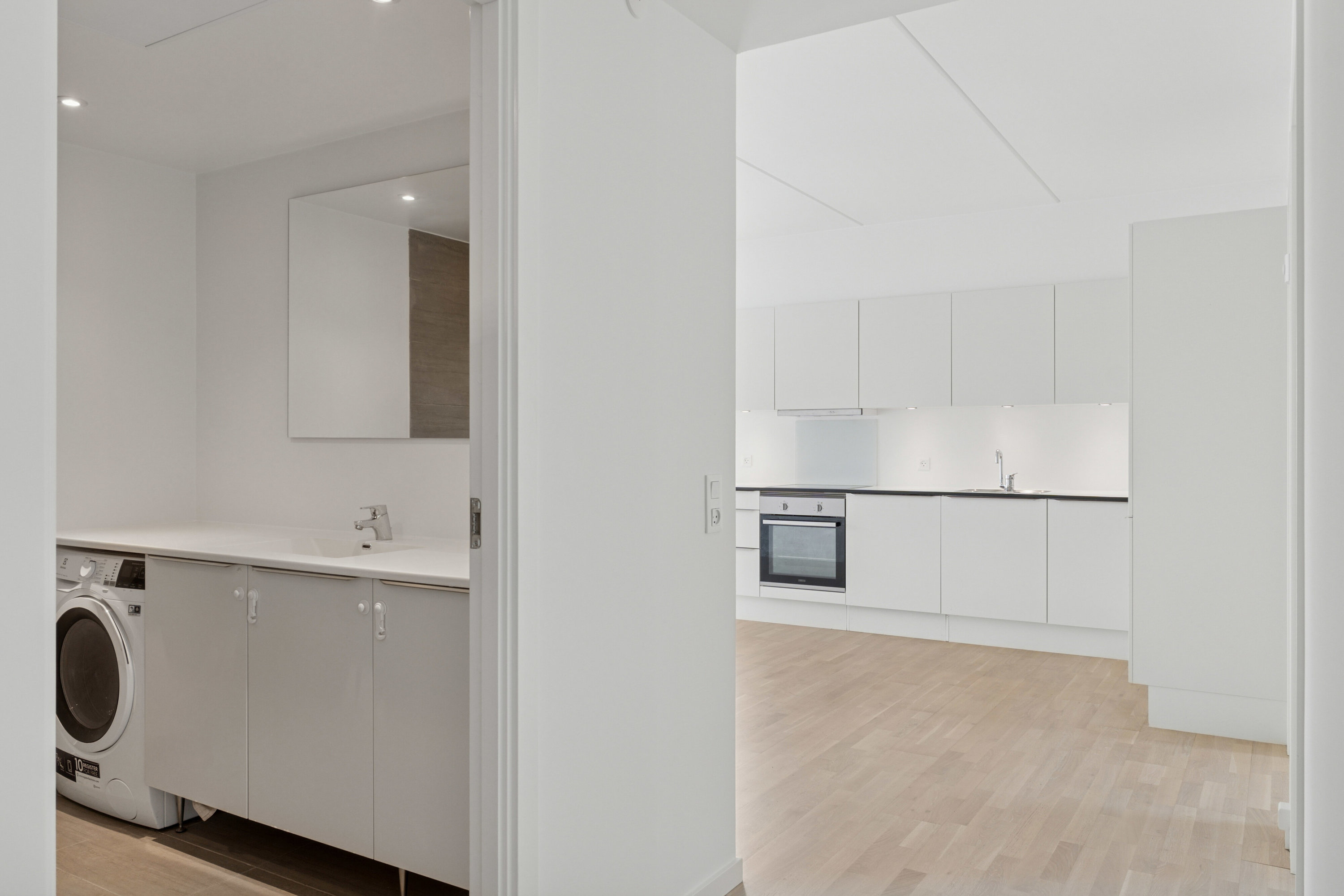 Fremhævet køkken billede i fuldskærmstilstand. Billede af Kirkebjerg Parkvej 2D, 1. 4., 2600 Glostrup