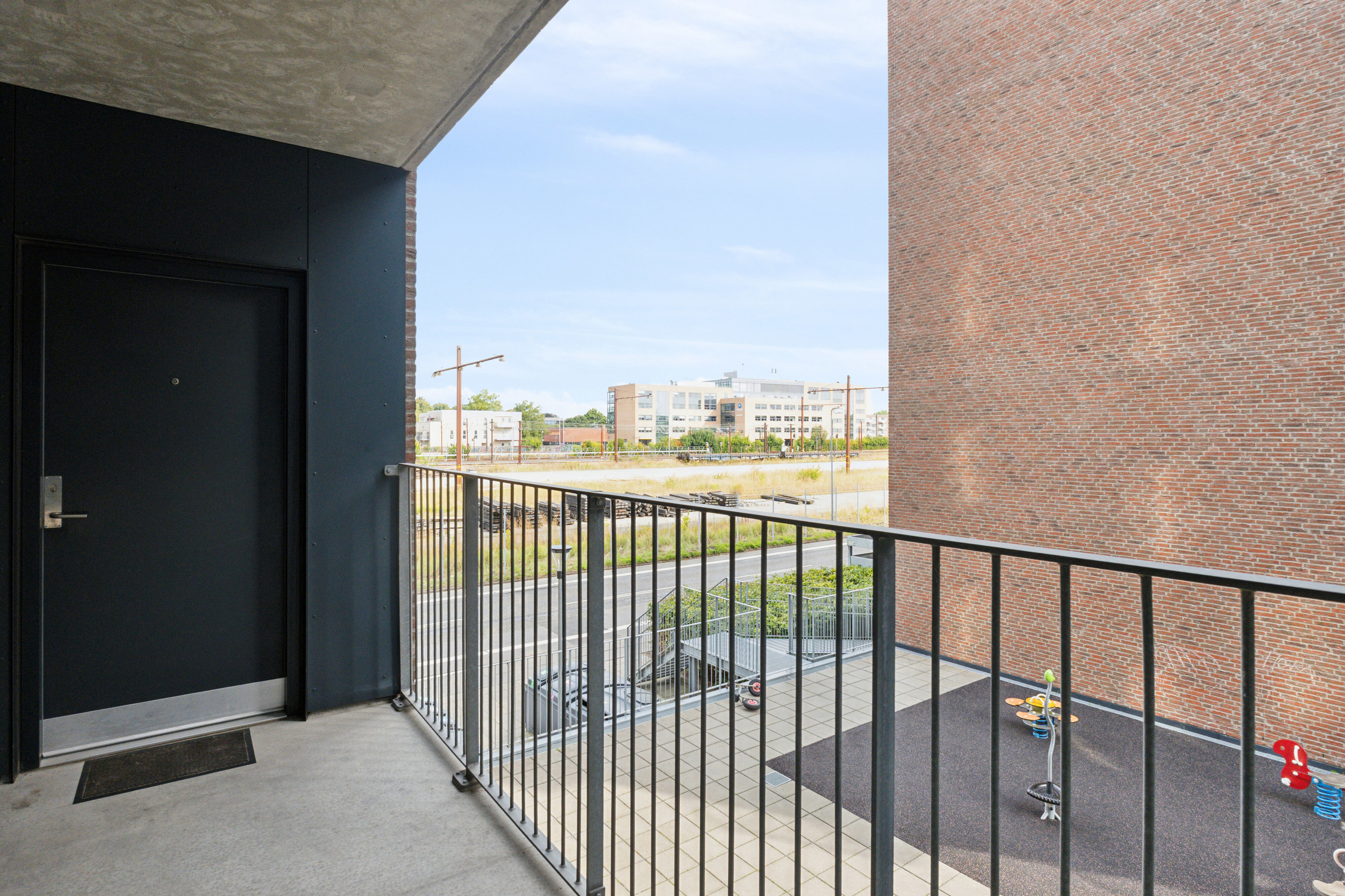 Fremhævet altan billede i fuldskærmstilstand. Billede af Kirkebjerg Parkvej 2D, 1. 4., 2600 Glostrup