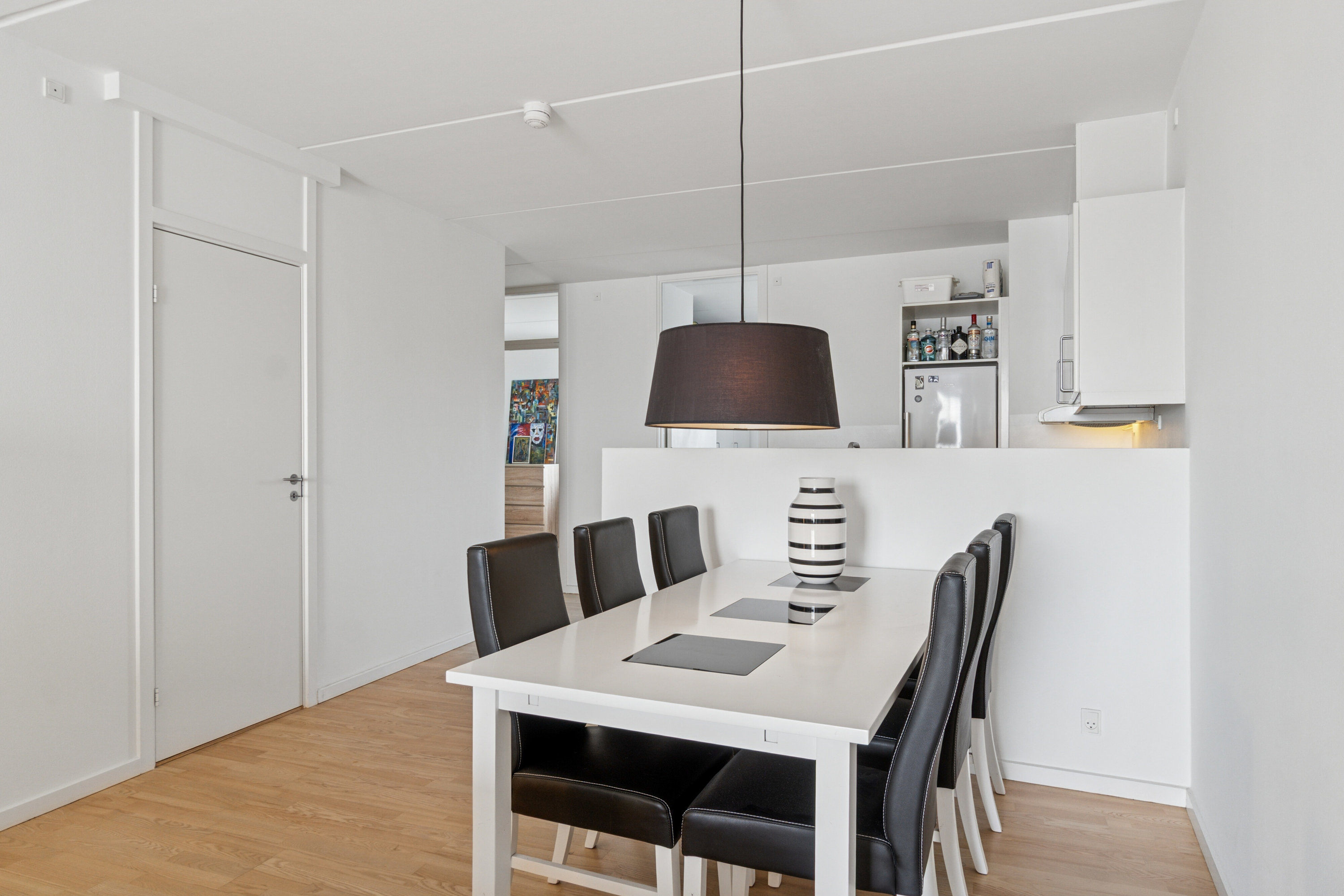 Miniaturebillede 1: spisestue. Billede af Østbrovej 2F, 4. 1., 2600 Glostrup