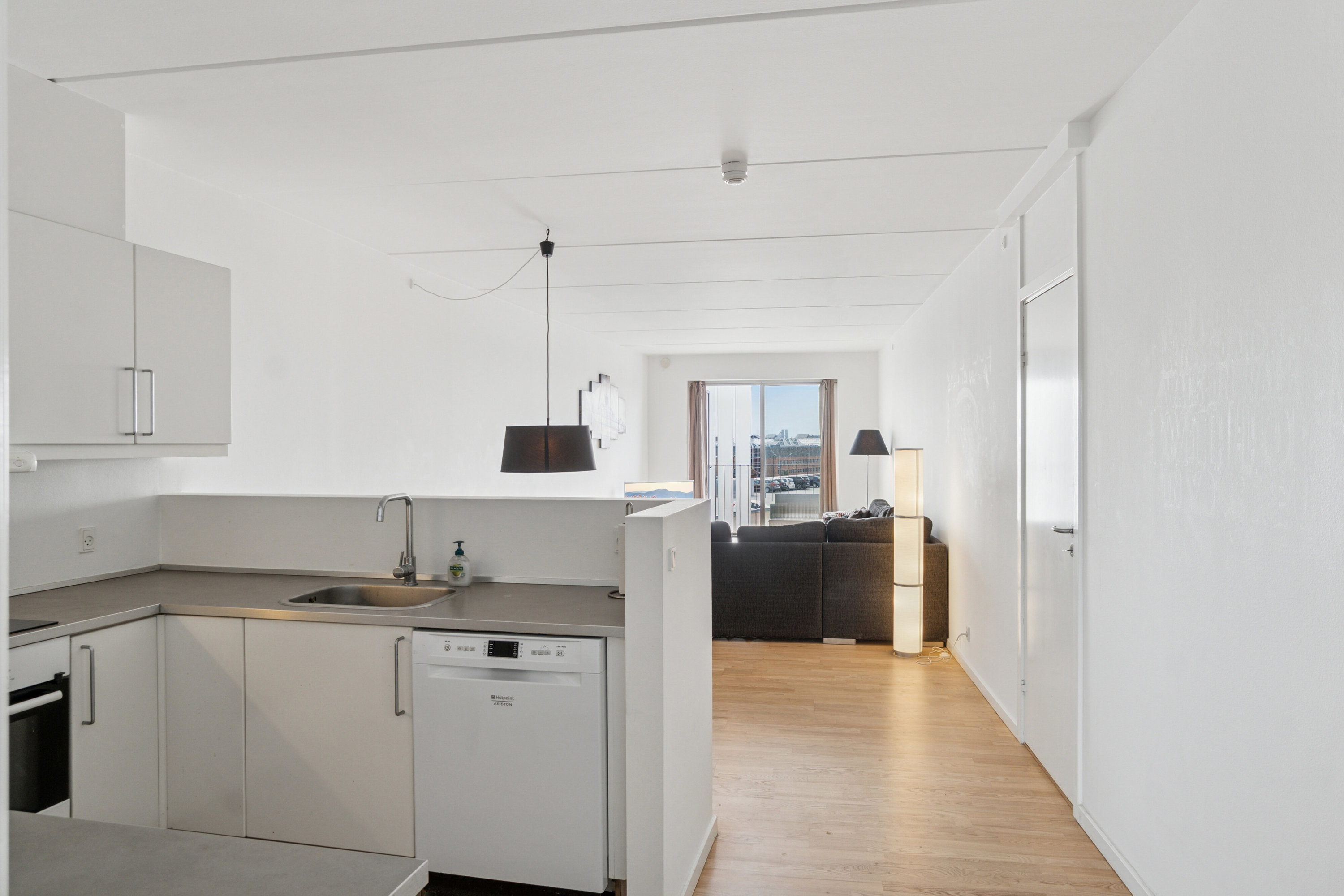 Fremhævet køkken billede i fuldskærmstilstand. Billede af Østbrovej 2F, 4. 1., 2600 Glostrup