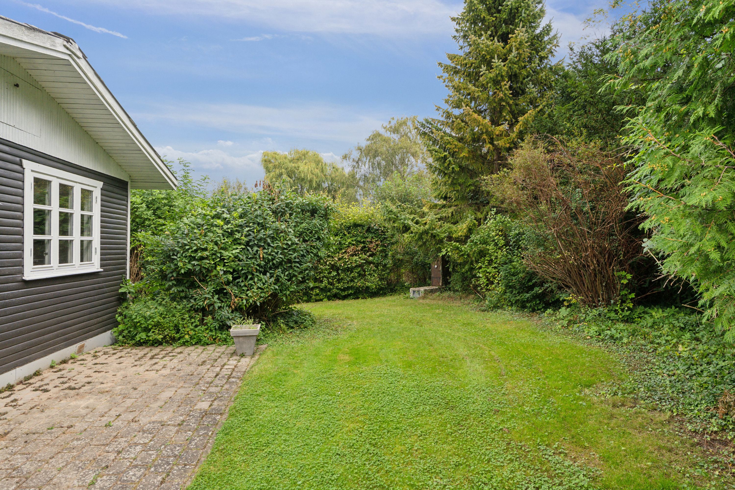 Fremhævet set fra vejen billede i fuldskærmstilstand. Billede af Mosestien 29, Roneklint St, 4720 Præstø