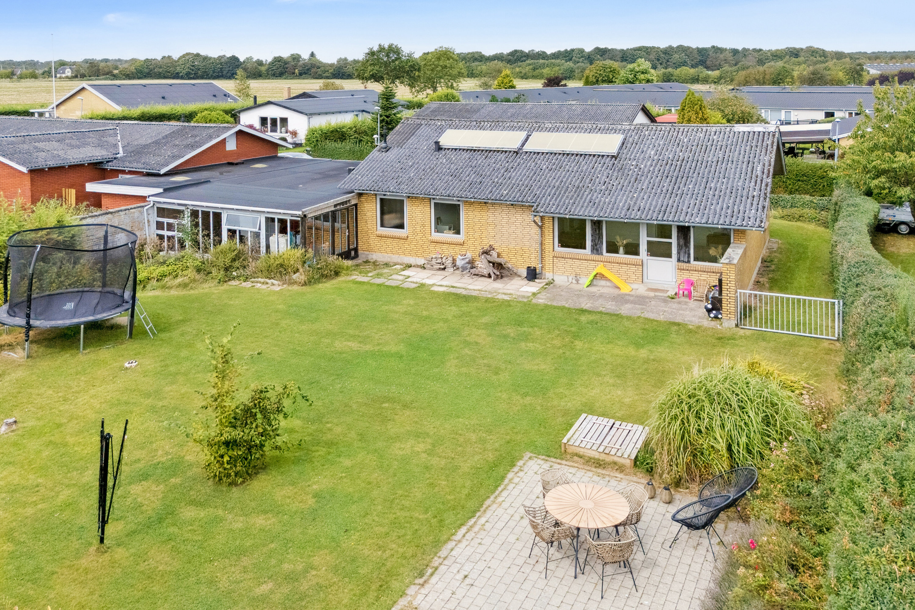 Miniaturebillede 1: set fra haven. Billede af Drosselvej 7, 8721 Daugård