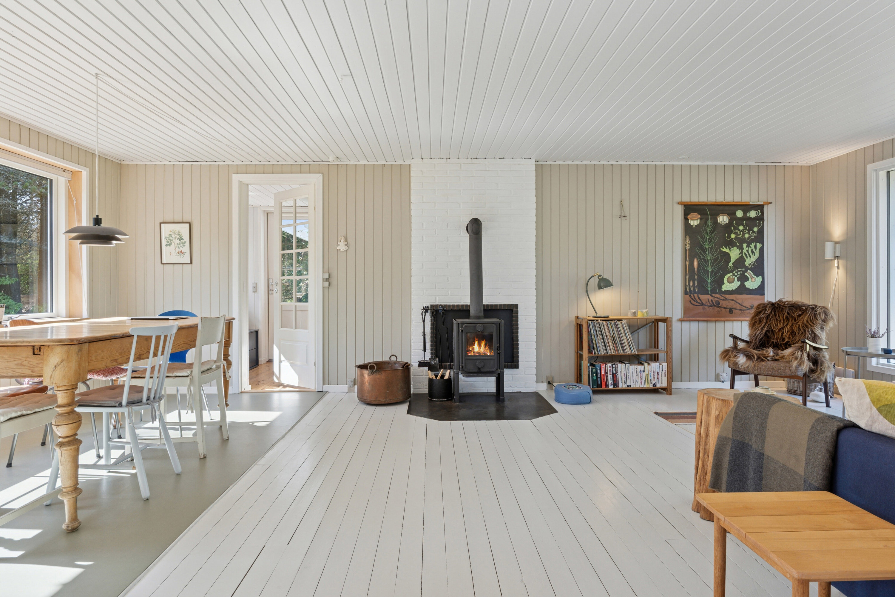 Fremhævet stue billede i fuldskærmstilstand. Billede af Grønspættevej 9, Tversted, 9881 Bindslev