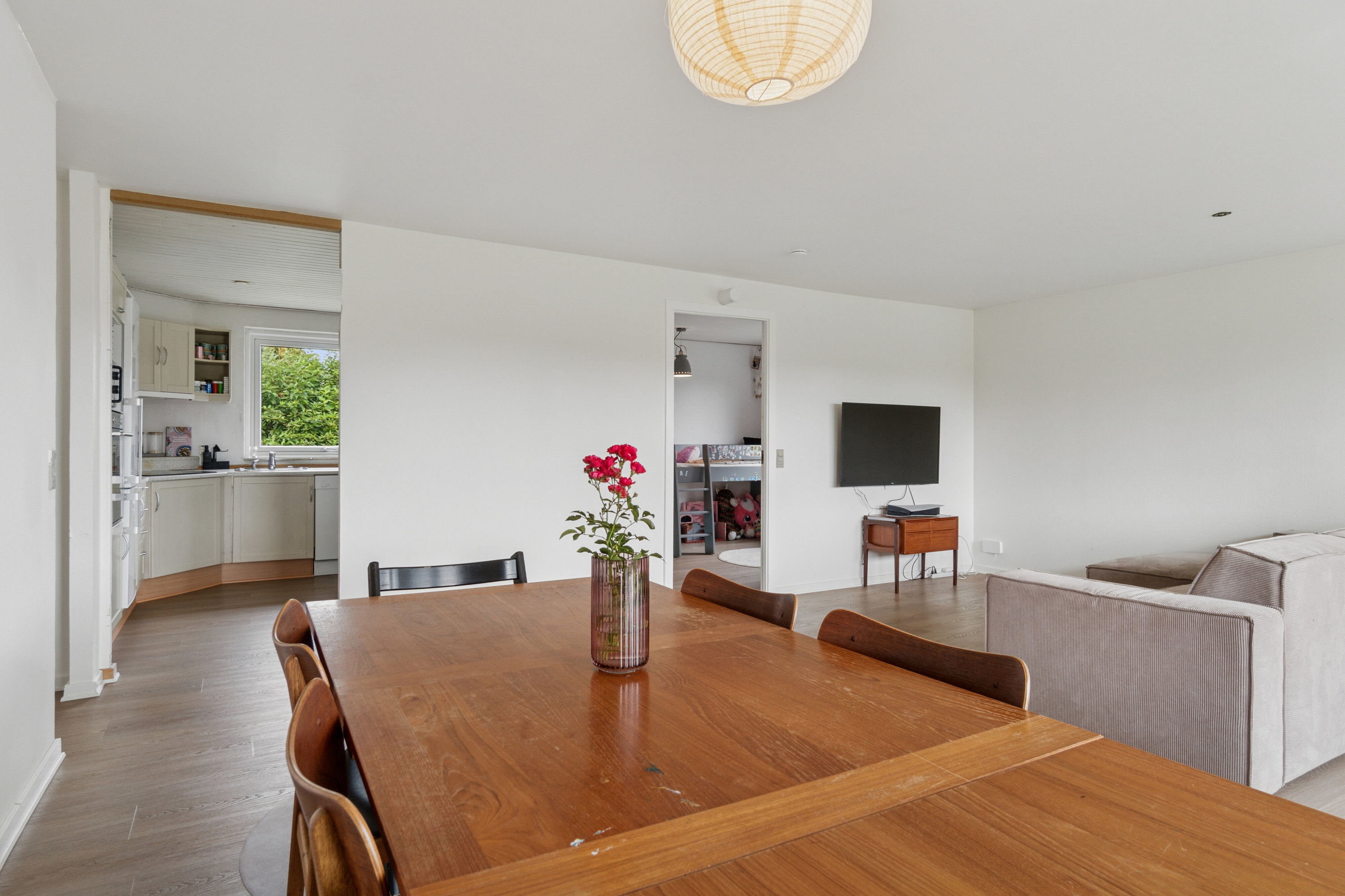 Fremhævet stue billede i fuldskærmstilstand. Billede af Drosselvej 7, 8721 Daugård