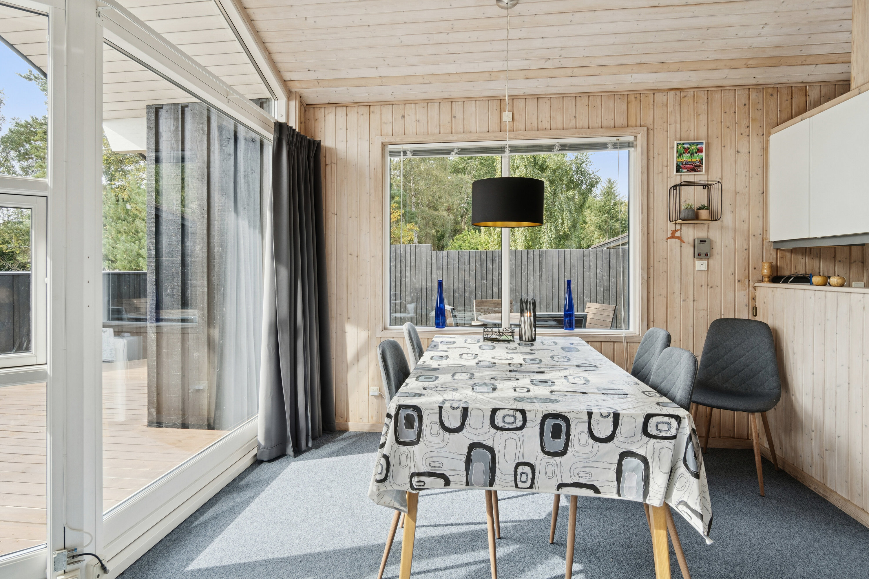 Fremhævet spisestue billede i fuldskærmstilstand. Billede af Lynghusvej 1C, 4500 Nykøbing Sj