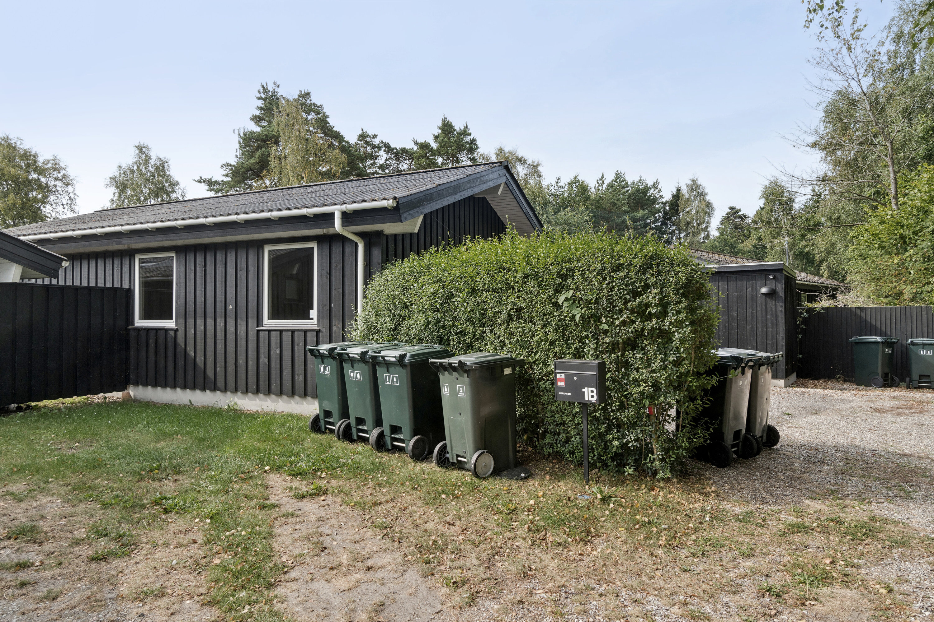 Fremhævet set fra haven billede i fuldskærmstilstand. Billede af Lynghusvej 1C, 4500 Nykøbing Sj