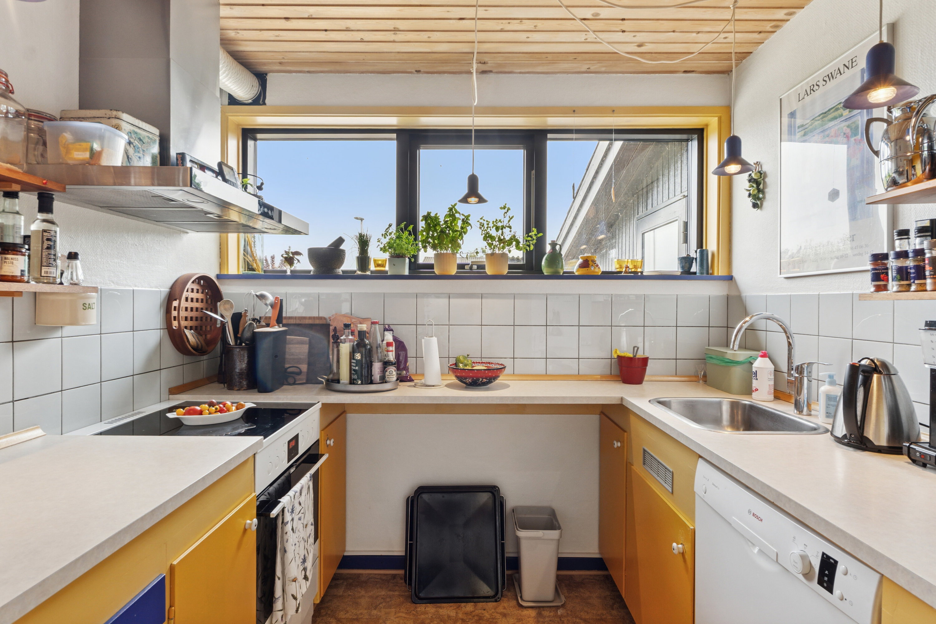 Fremhævet køkken billede i fuldskærmstilstand. Billede af Lindeparken 7, Skt Klemens, 5260 Odense S