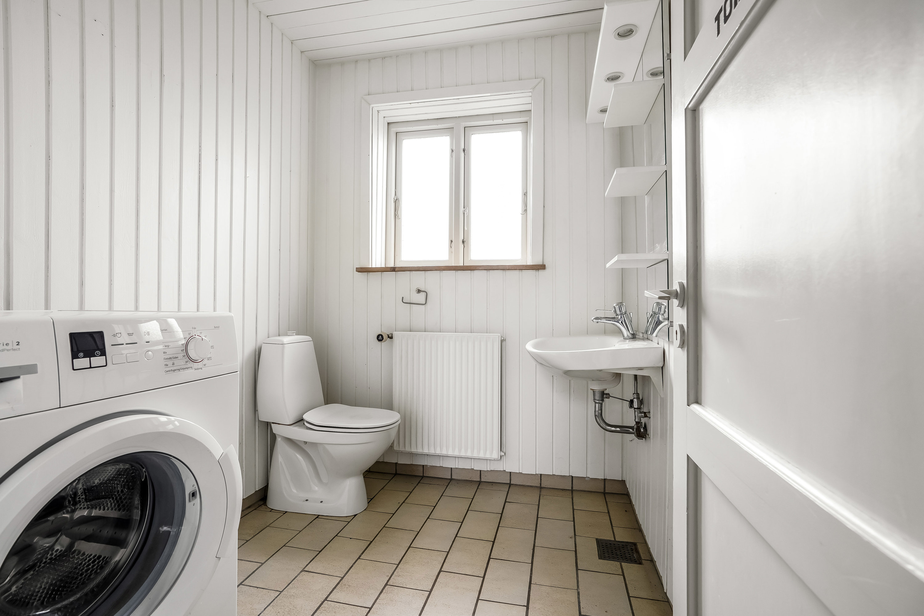 Fremhævet toilet billede i fuldskærmstilstand. Billede af Stigevej 248, Stige, 5270 Odense N