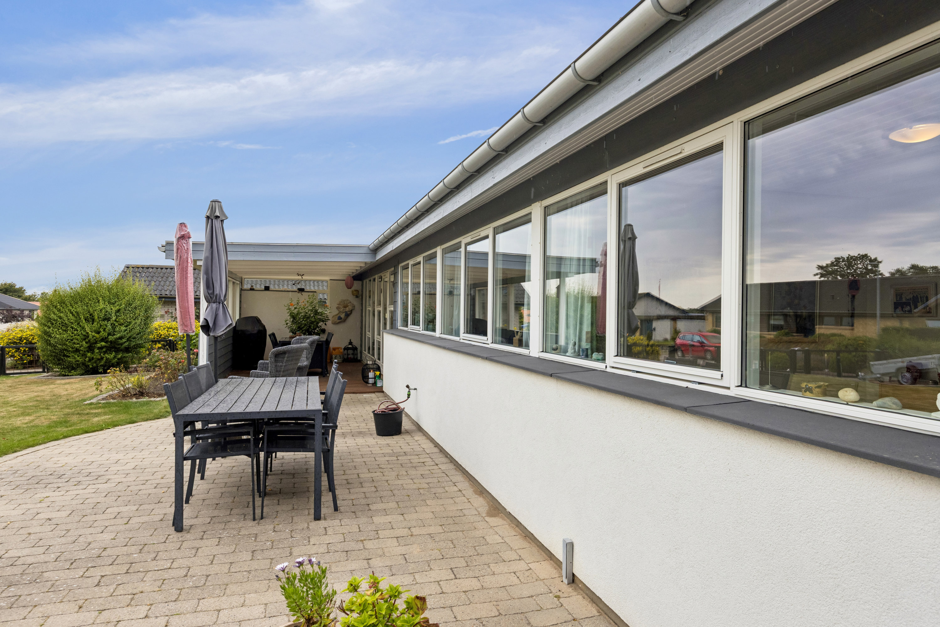 Fremhævet terrasse billede i fuldskærmstilstand. Billede af Hvolgården 58, Vester Hassing, 9310 Vodskov