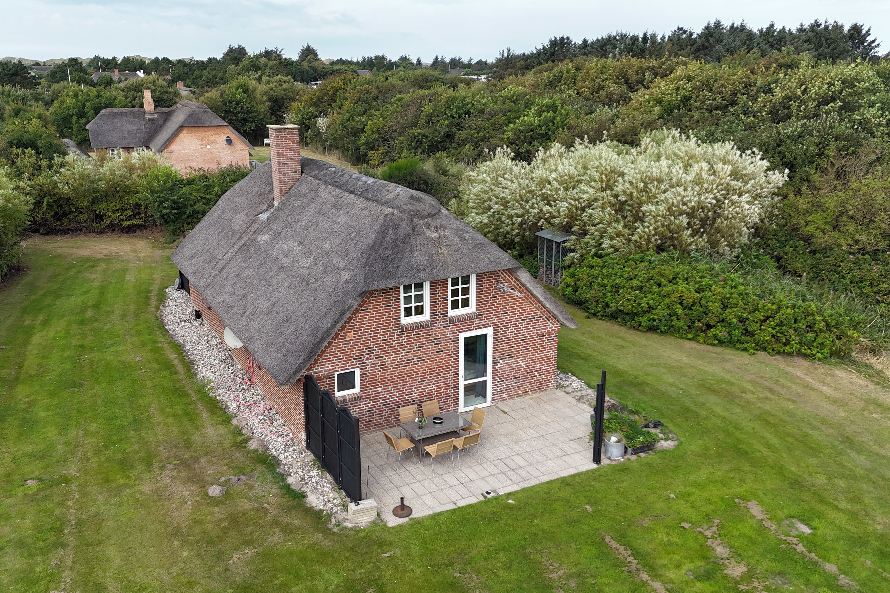 Fremhævet andet billede i fuldskærmstilstand. Billede af Hummelmosevej 21, Vedersø, 6990 Ulfborg