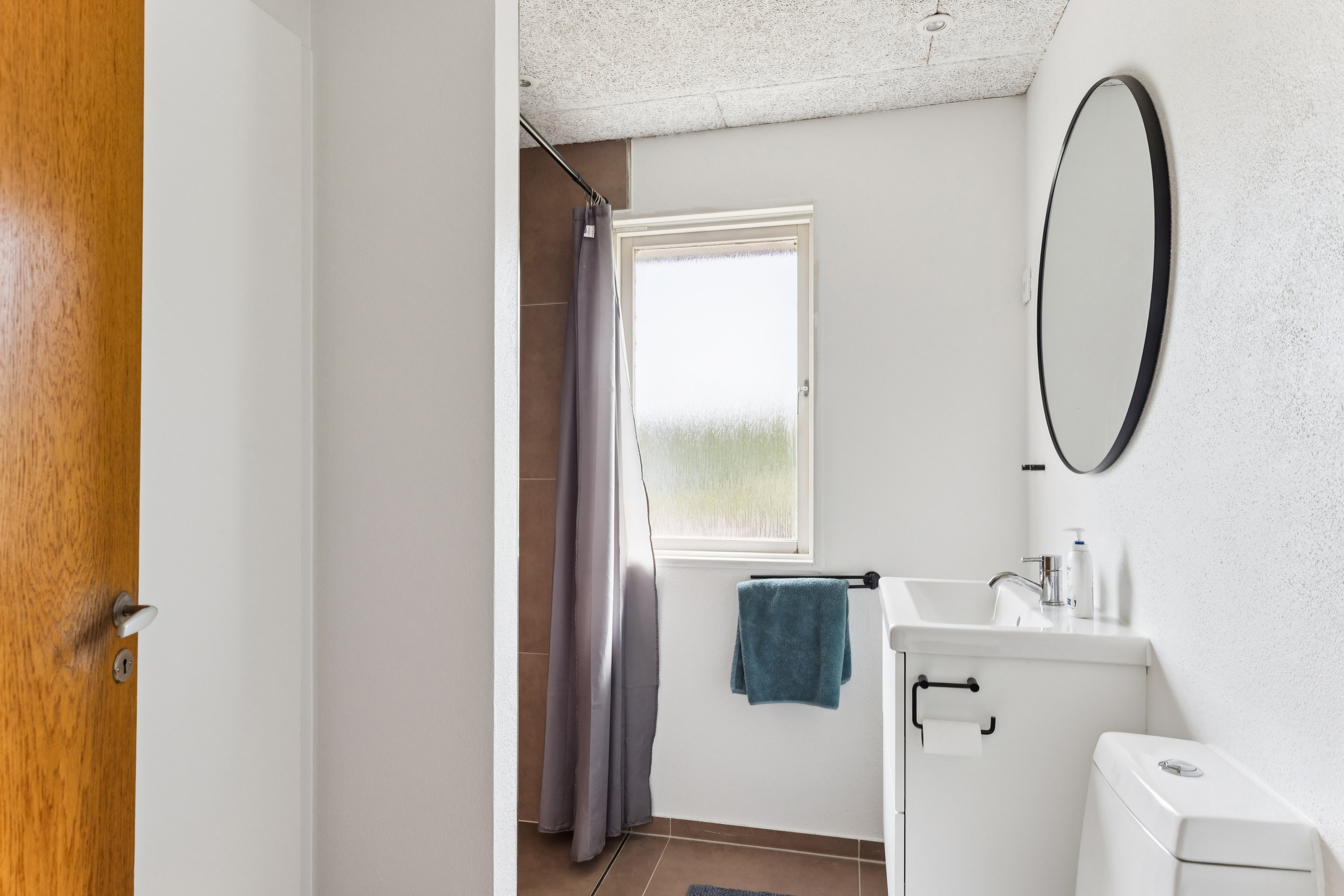 Fremhævet badeværelse billede i fuldskærmstilstand. Billede af Gyden 10, Fynshav, 6440 Augustenborg