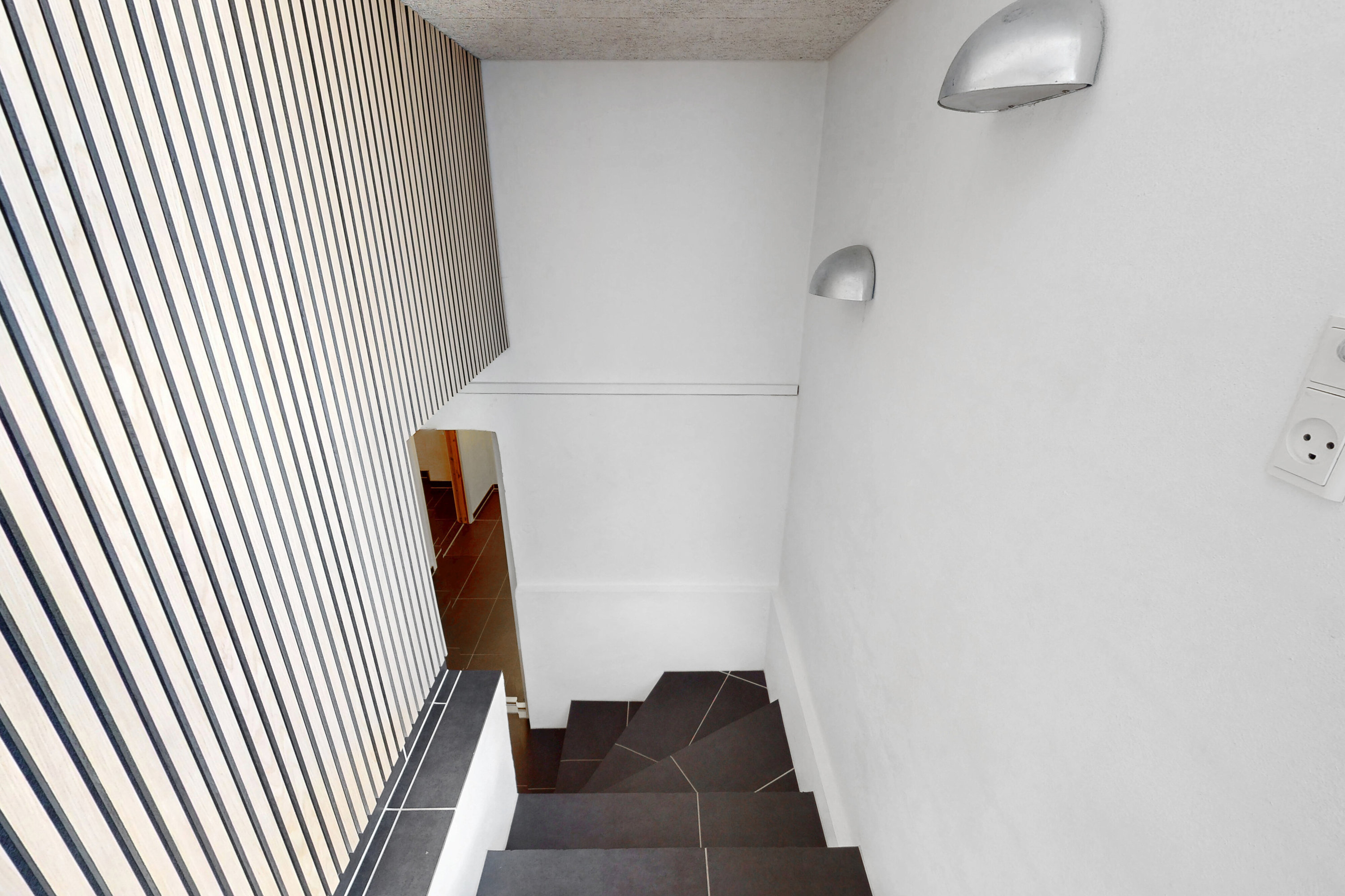 Fremhævet trappe billede i fuldskærmstilstand. Billede af Holmegårdsvej 41, 8270 Højbjerg