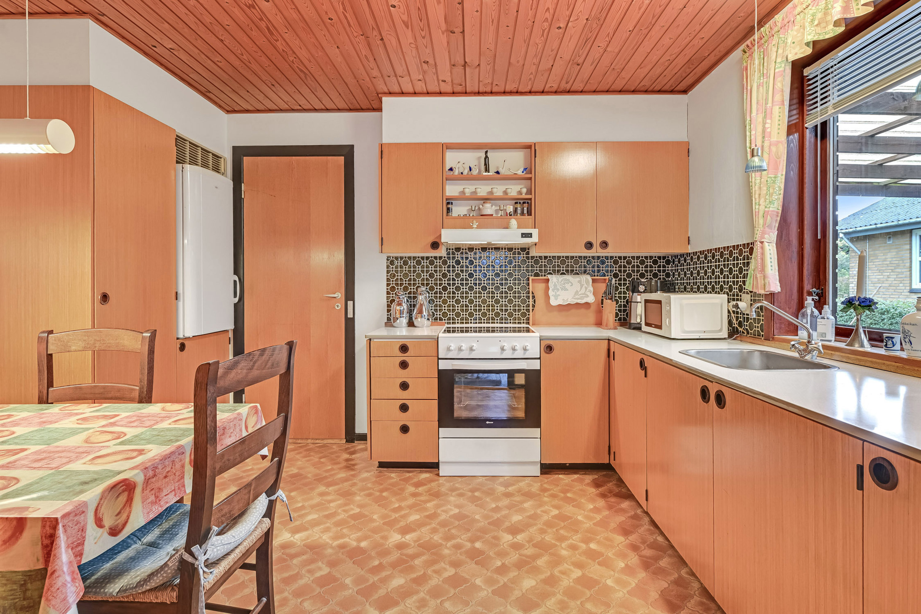 Fremhævet køkken billede i fuldskærmstilstand. Billede af Abildvej 12, 7200 Grindsted