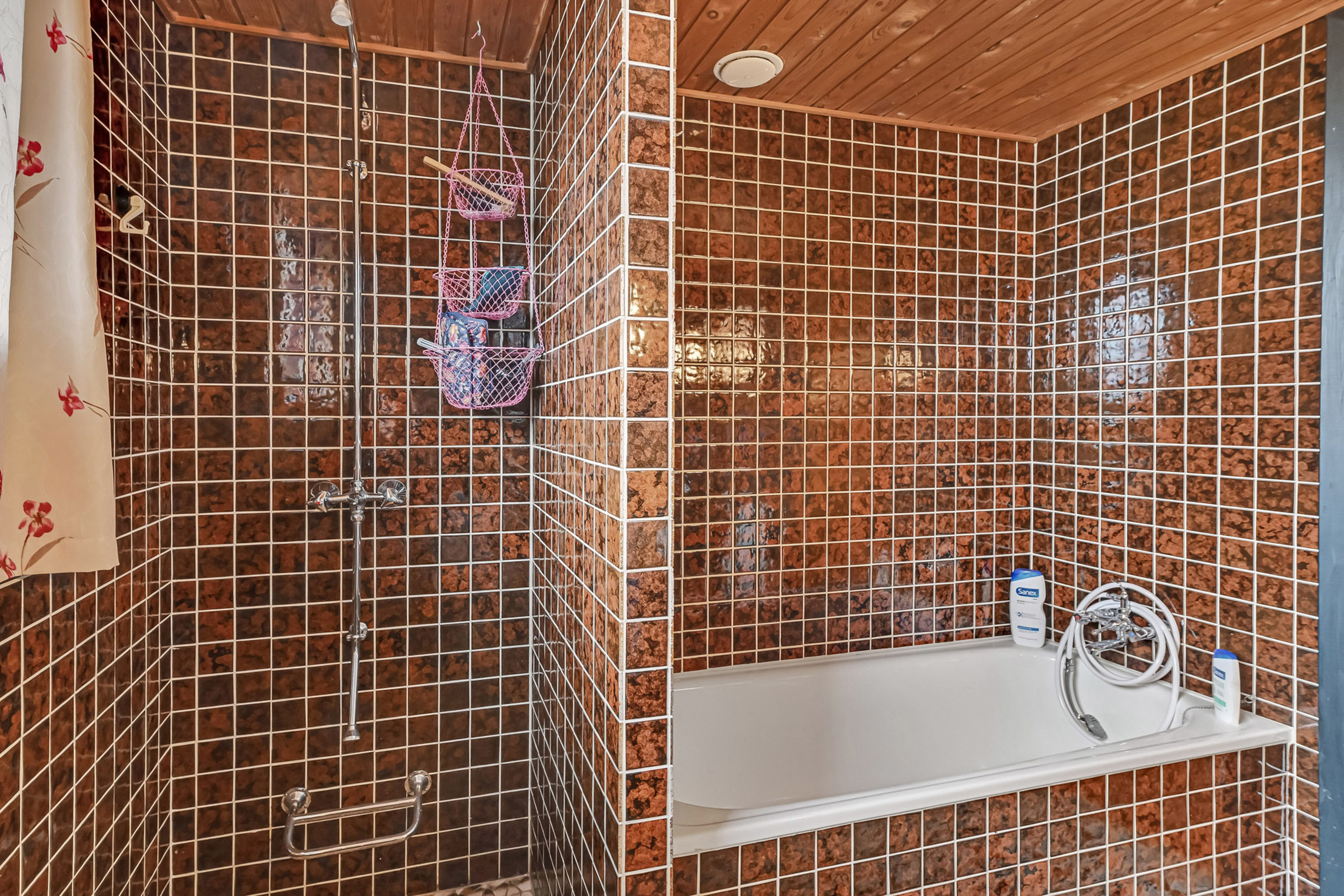 Miniaturebillede 1: badeværelse. Billede af Abildvej 12, 7200 Grindsted