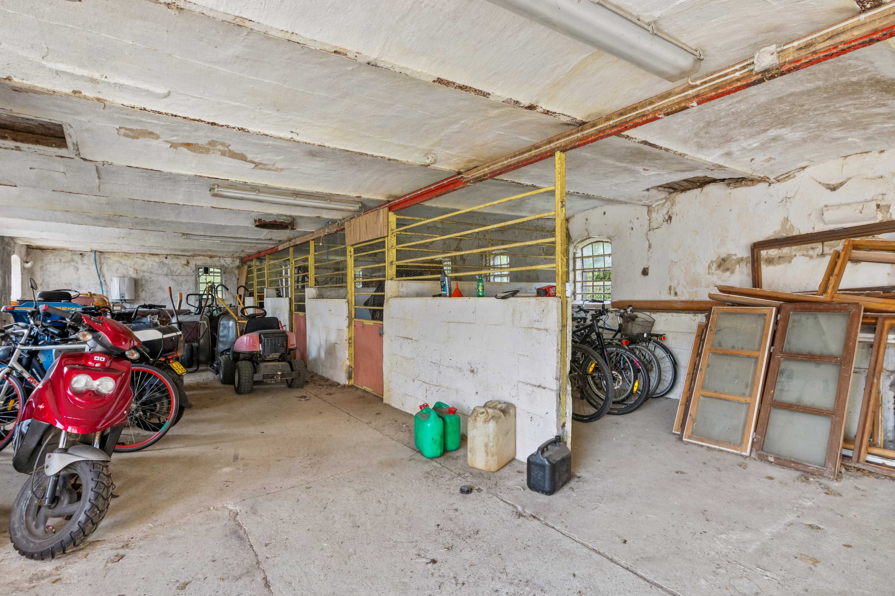 Fremhævet garage billede i fuldskærmstilstand. Billede af Vindumvej 75, 8850 Bjerringbro