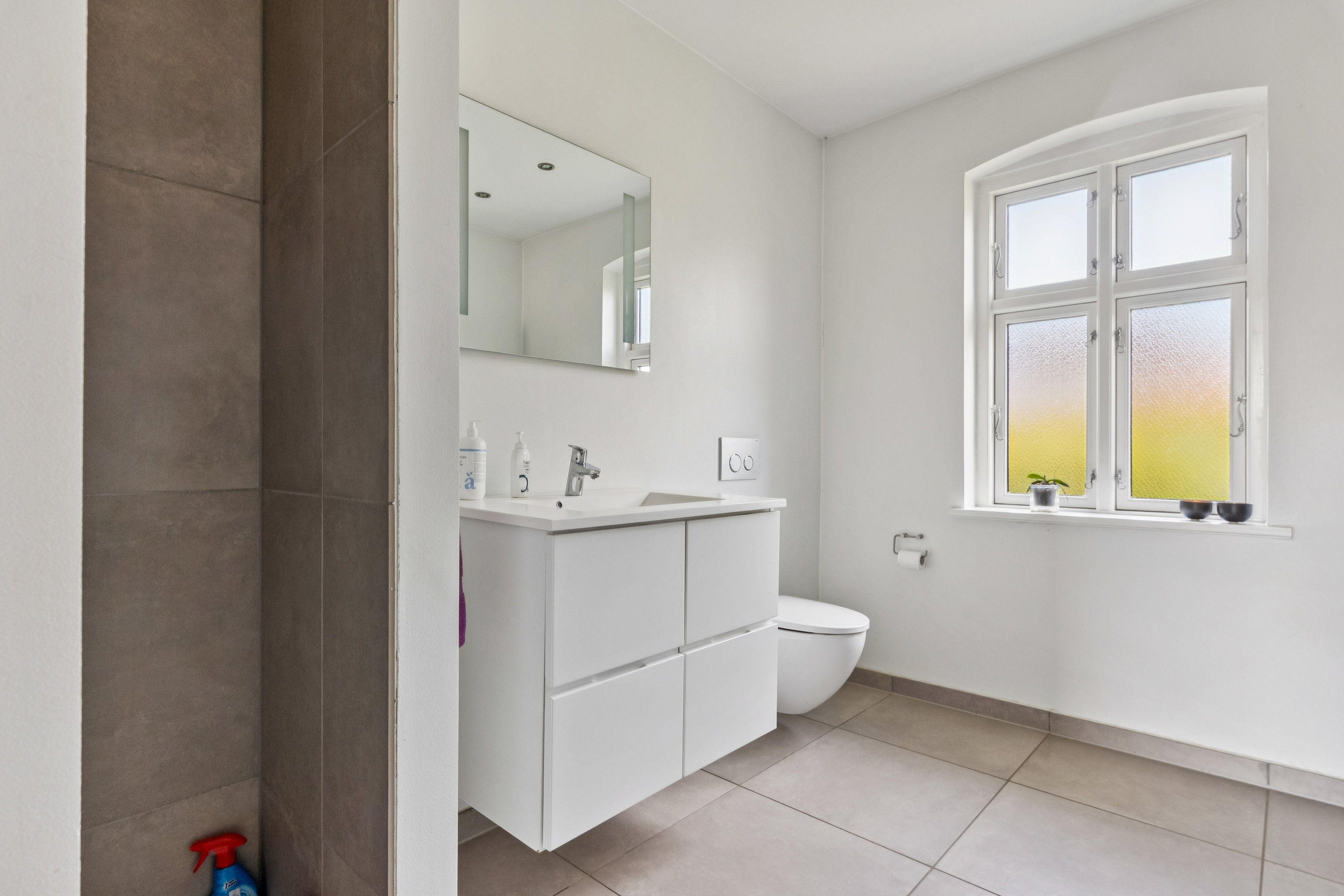 Fremhævet badeværelse billede i fuldskærmstilstand. Billede af Vindumvej 75, 8850 Bjerringbro