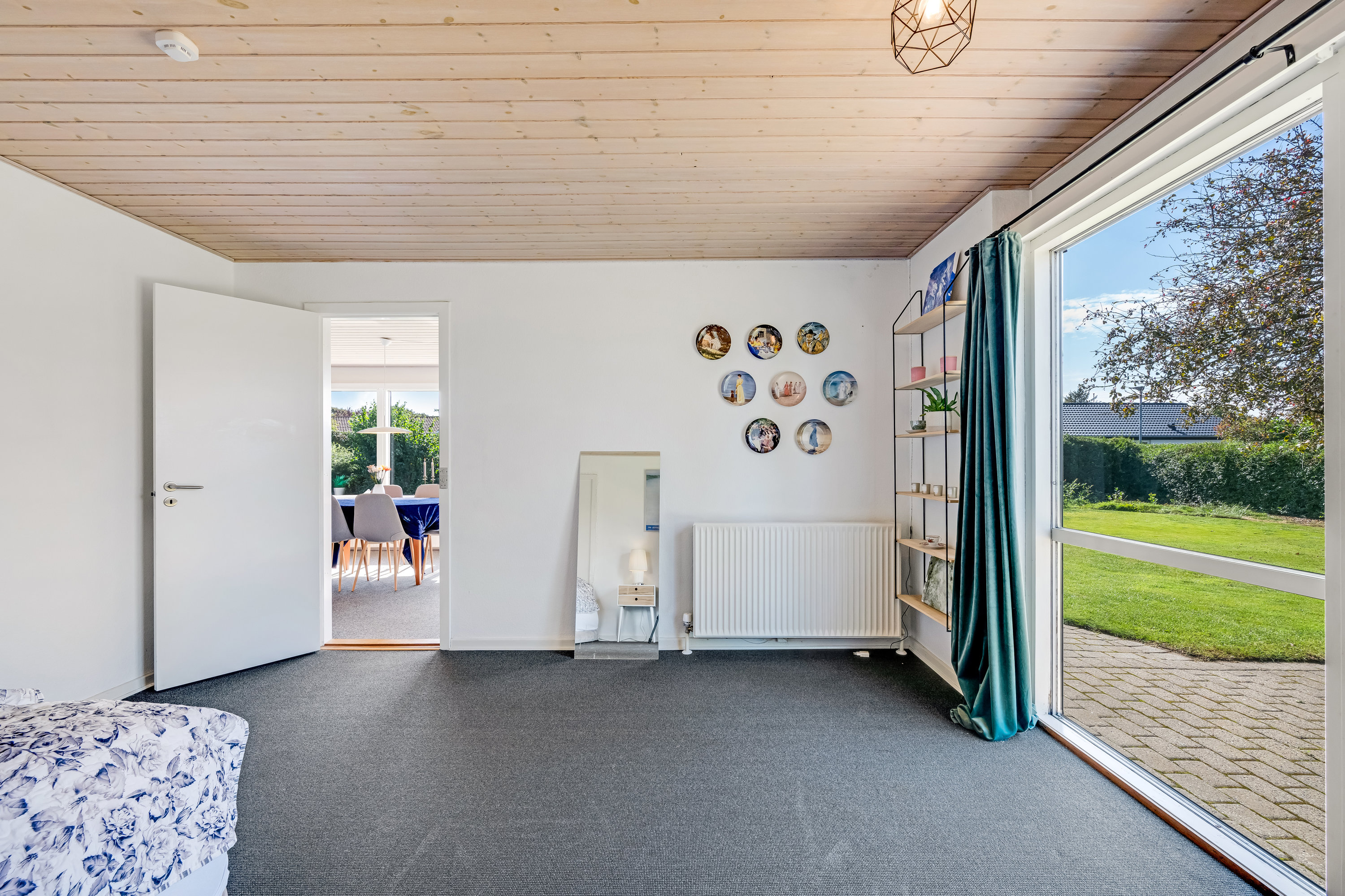 Fremhævet stue billede i fuldskærmstilstand. Billede af Brombærvej 6, Rindum, 6950 Ringkøbing