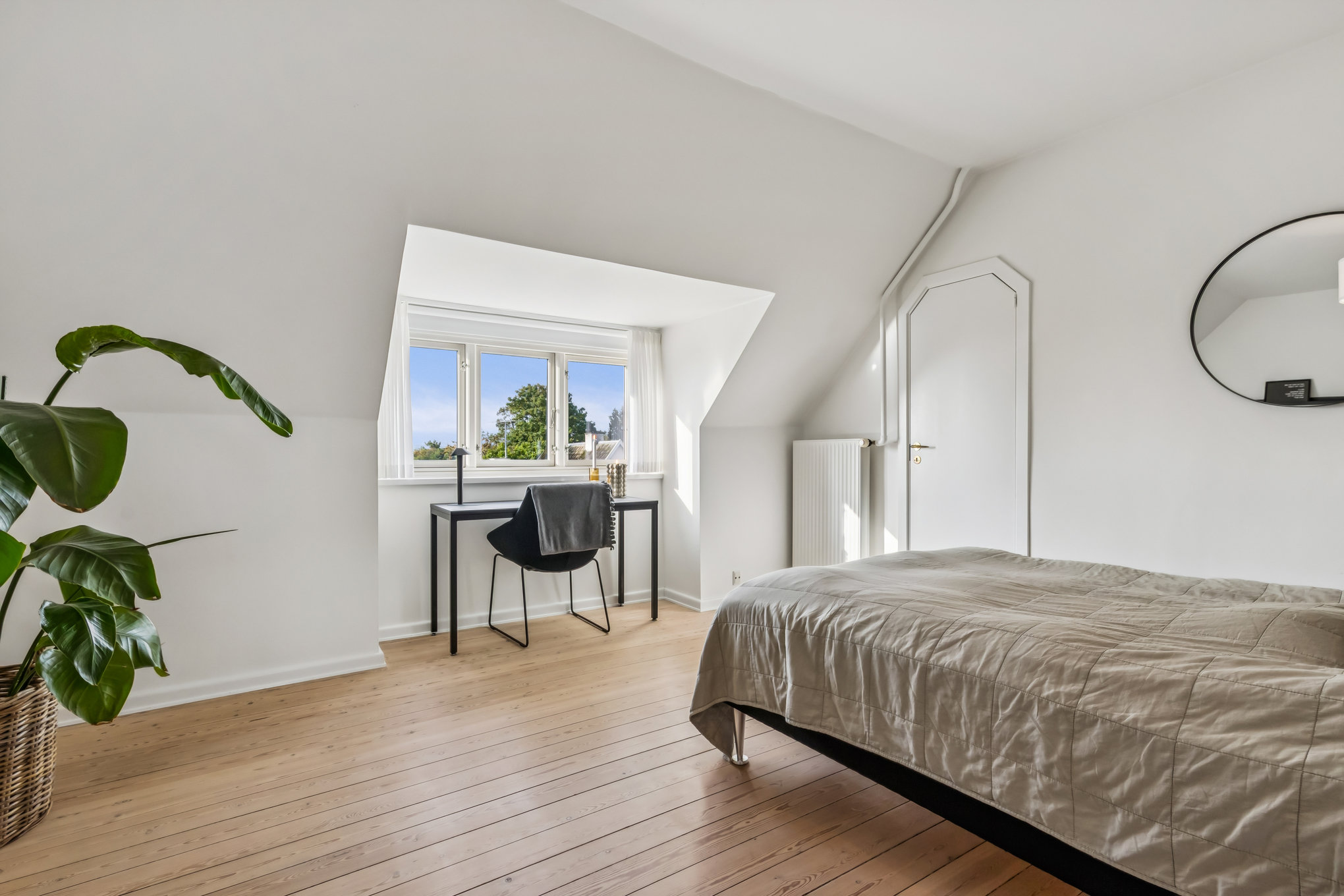 Fremhævet stue billede i fuldskærmstilstand. Billede af Jens Baggesens Vej 2, 8920 Randers NV