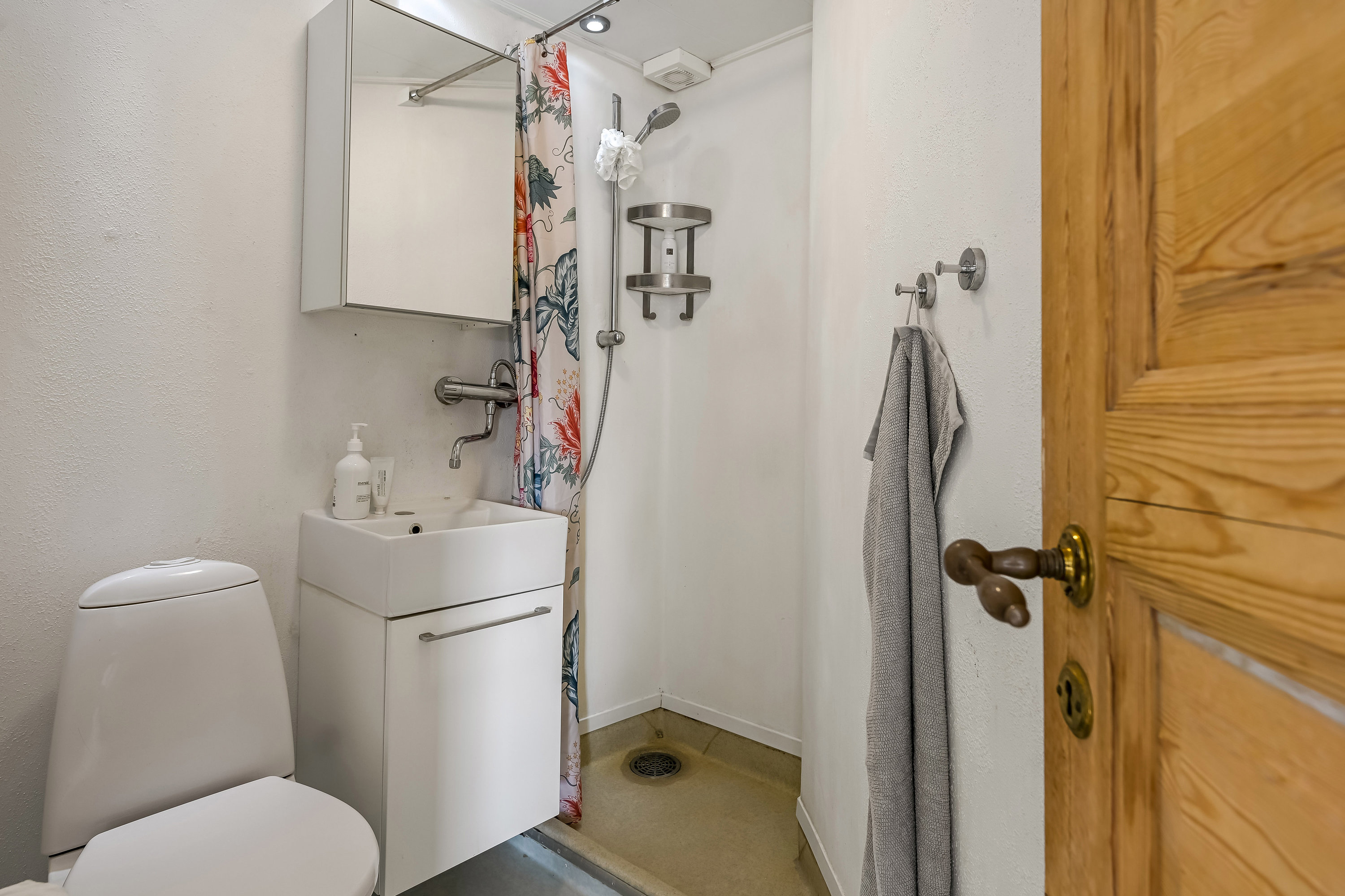 Fremhævet badeværelse billede i fuldskærmstilstand. Billede af Nygårdsvej 129, 3. tv., 6700 Esbjerg