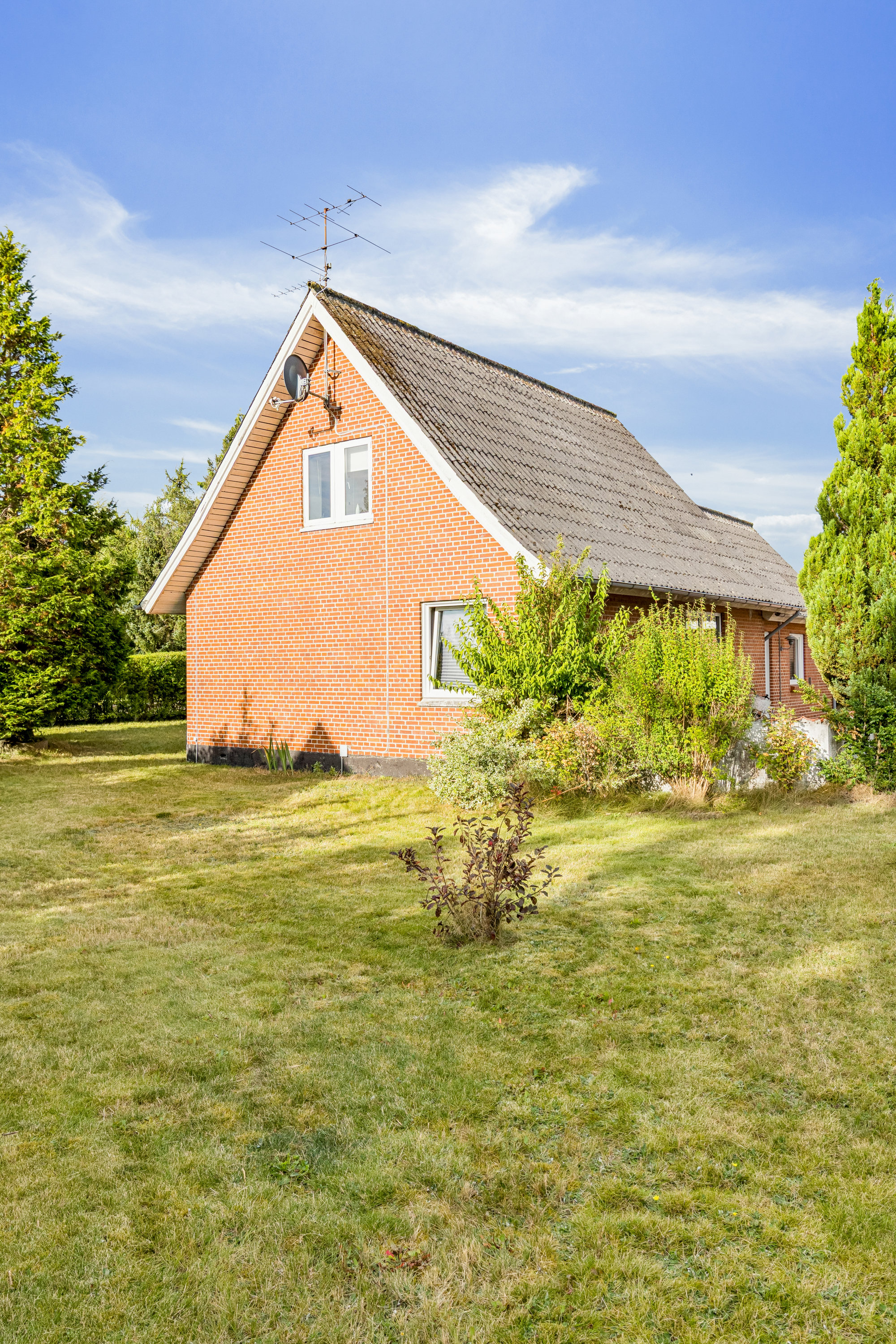 Fremhævet  billede i fuldskærmstilstand. Billede af Tøjstrupvej 3, 8961 Allingåbro