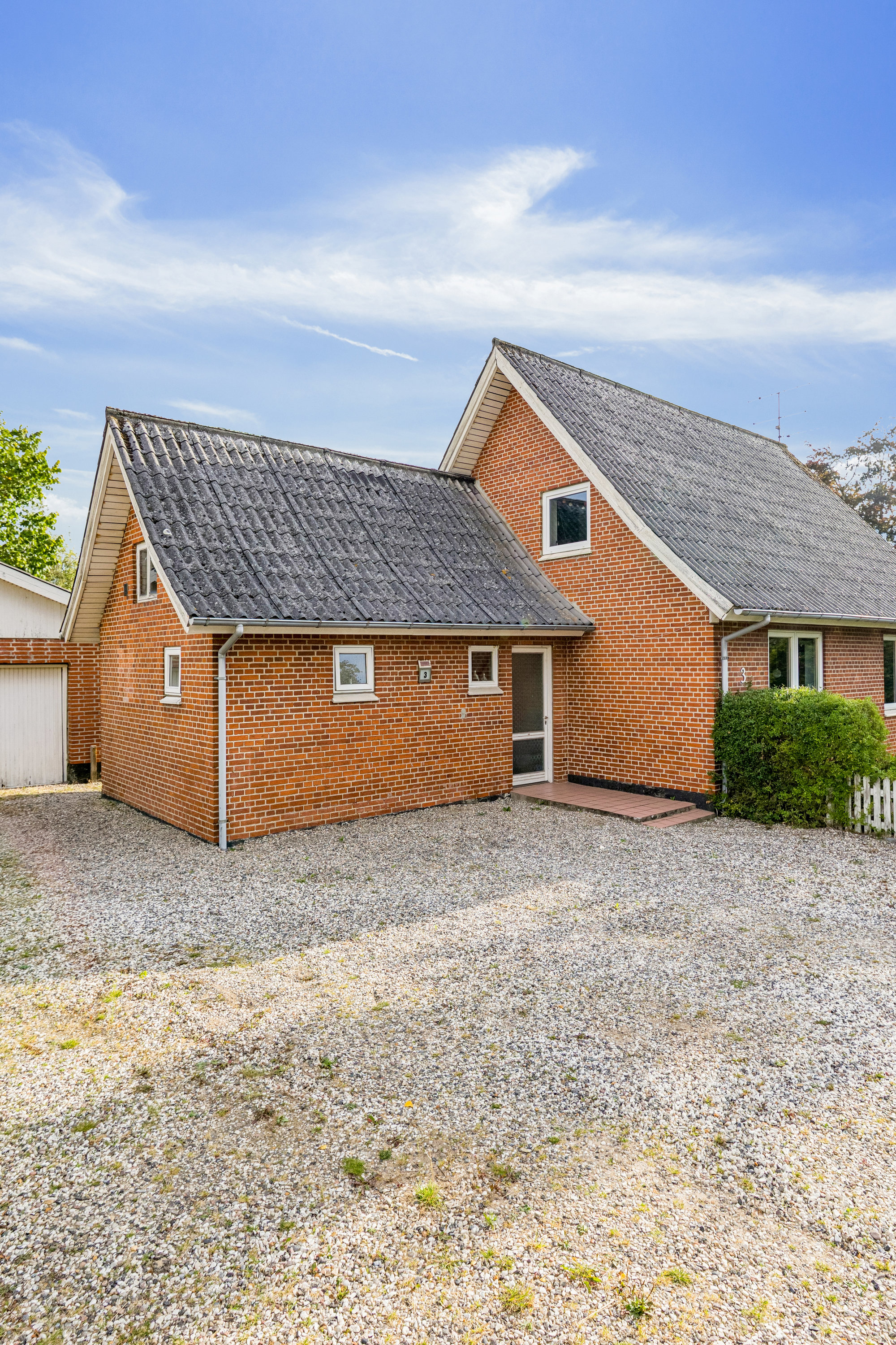 Fremhævet  billede i fuldskærmstilstand. Billede af Tøjstrupvej 3, 8961 Allingåbro