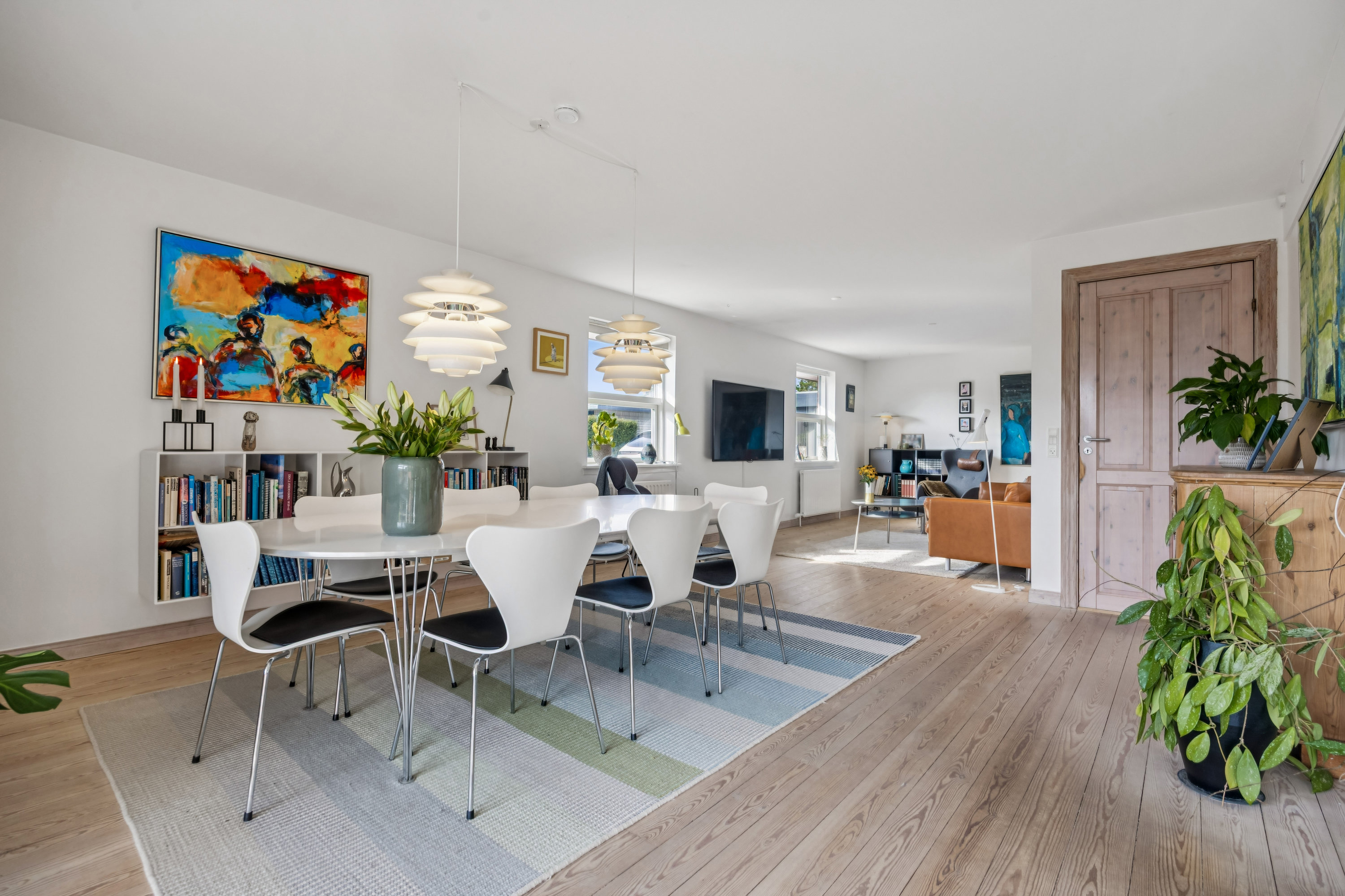 Miniaturebillede 1: stue. Billede af Søndermarken 97, 9320 Hjallerup