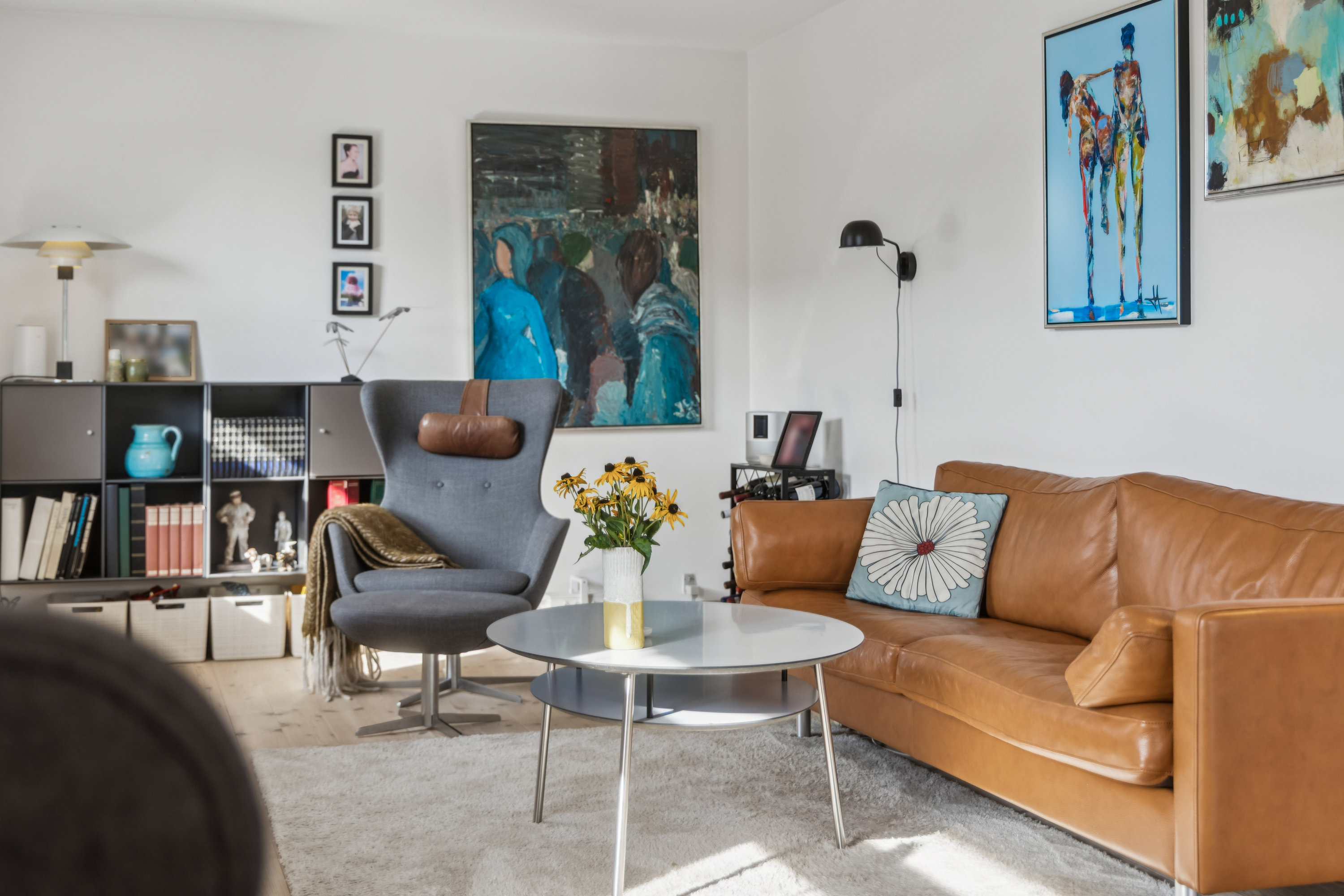 Fremhævet stue billede i fuldskærmstilstand. Billede af Søndermarken 97, 9320 Hjallerup