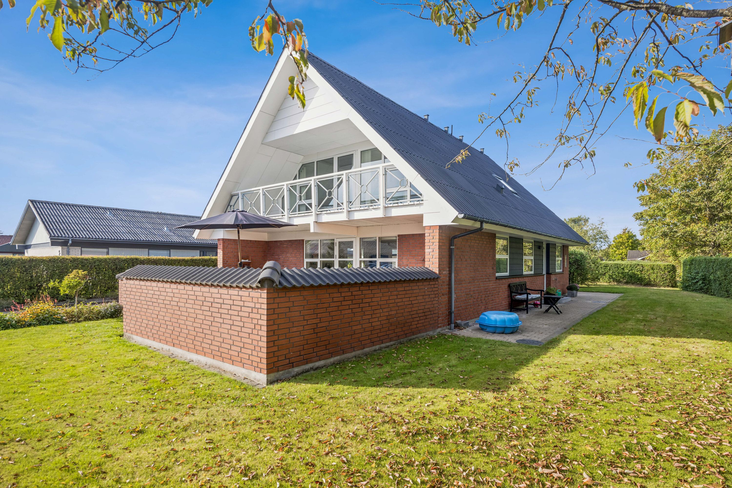 Fremhævet ejendom 1 billede i fuldskærmstilstand. Billede af Søndermarken 97, 9320 Hjallerup